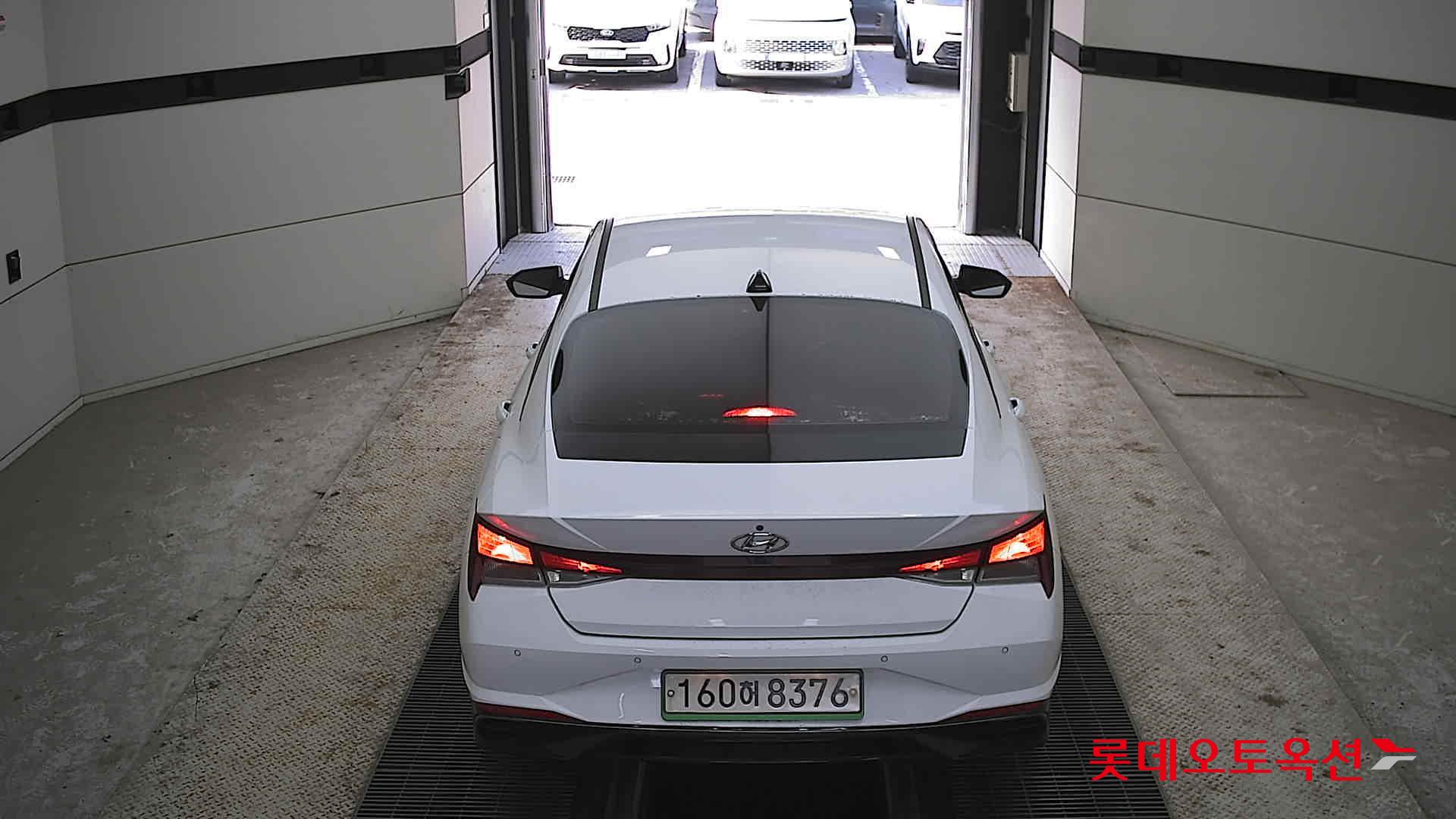 Hyundai Avante 2021 Polar White из Кореи, фото 5
