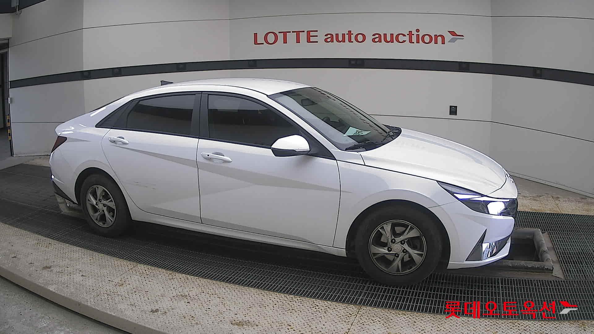 Hyundai Avante id 3822815 из Кореи 17