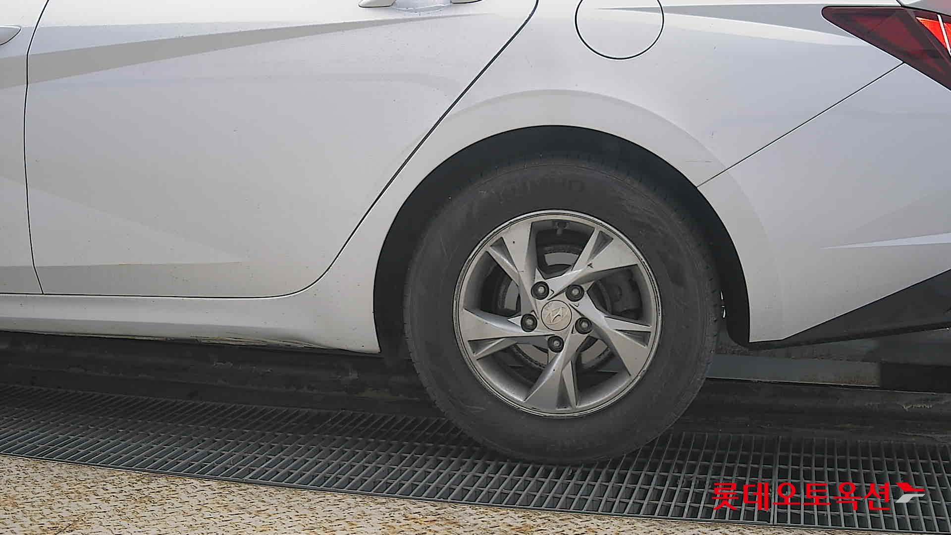 Hyundai Avante id 3822815 из Кореи 22