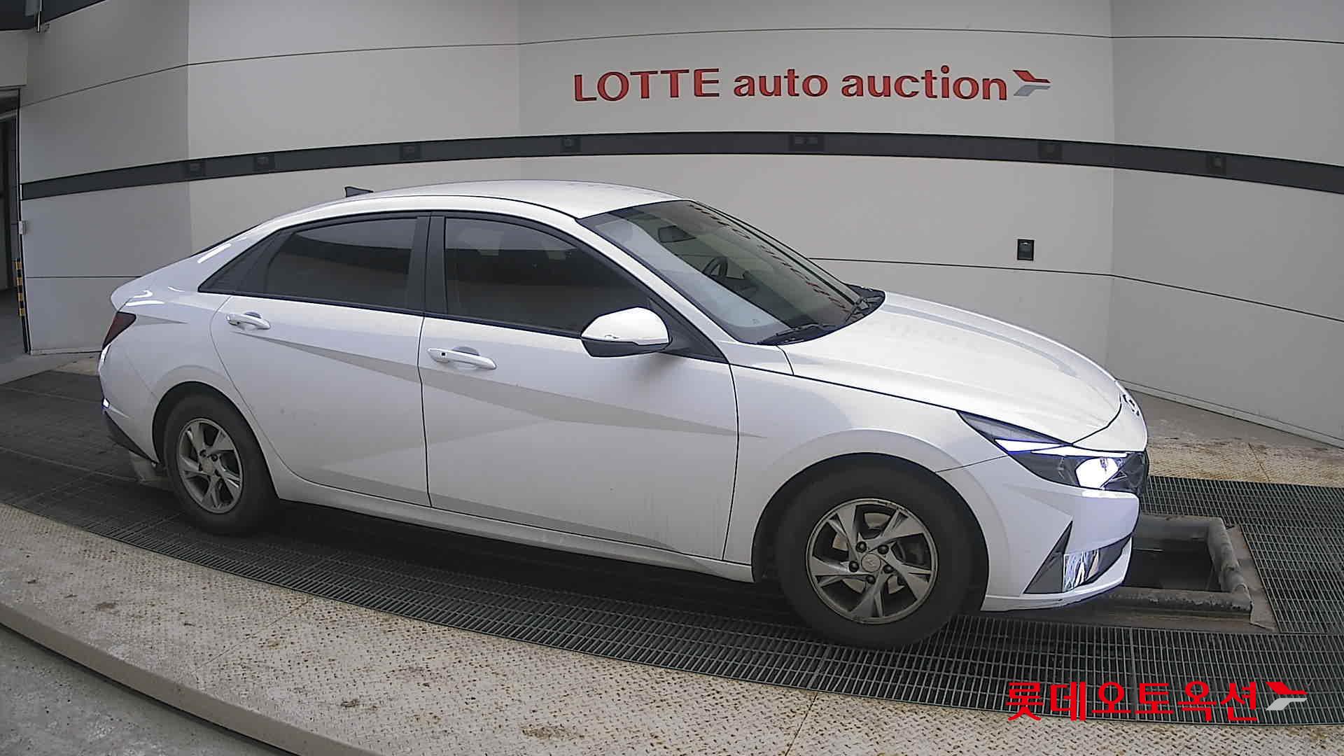 Hyundai Avante id 3822817 из Кореи 17