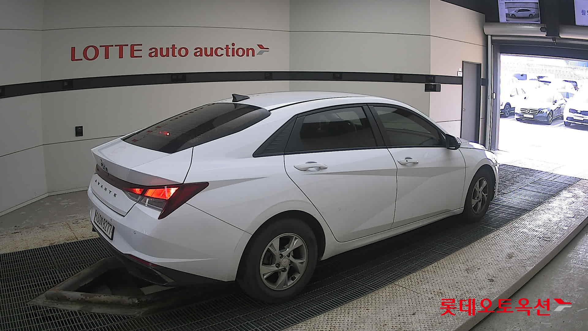 Hyundai Avante id 3822817 из Кореи 19