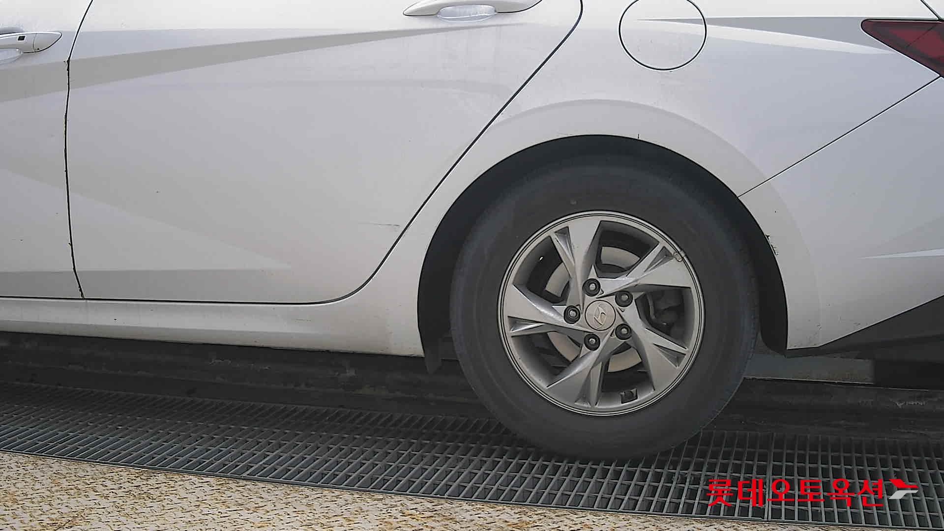 Hyundai Avante id 3822817 из Кореи 22