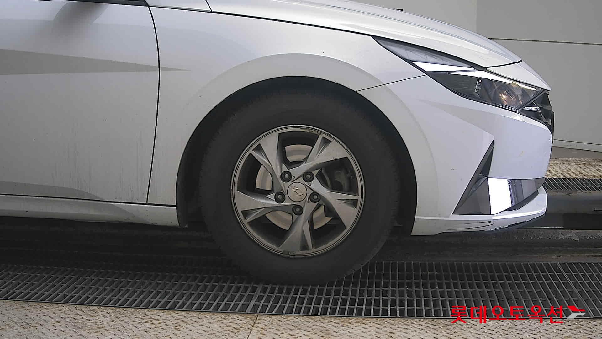 Hyundai Avante id 3822817 из Кореи 23