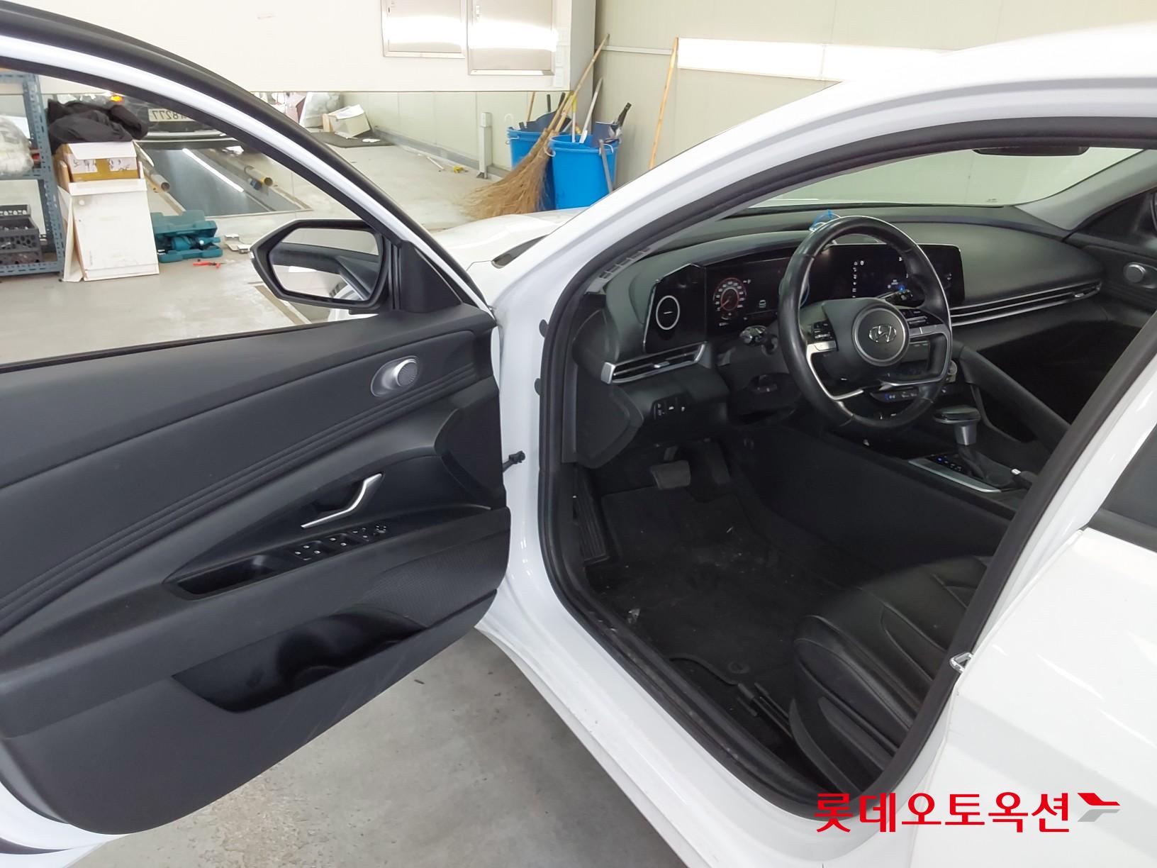 Hyundai Avante id 3822817 из Кореи 34