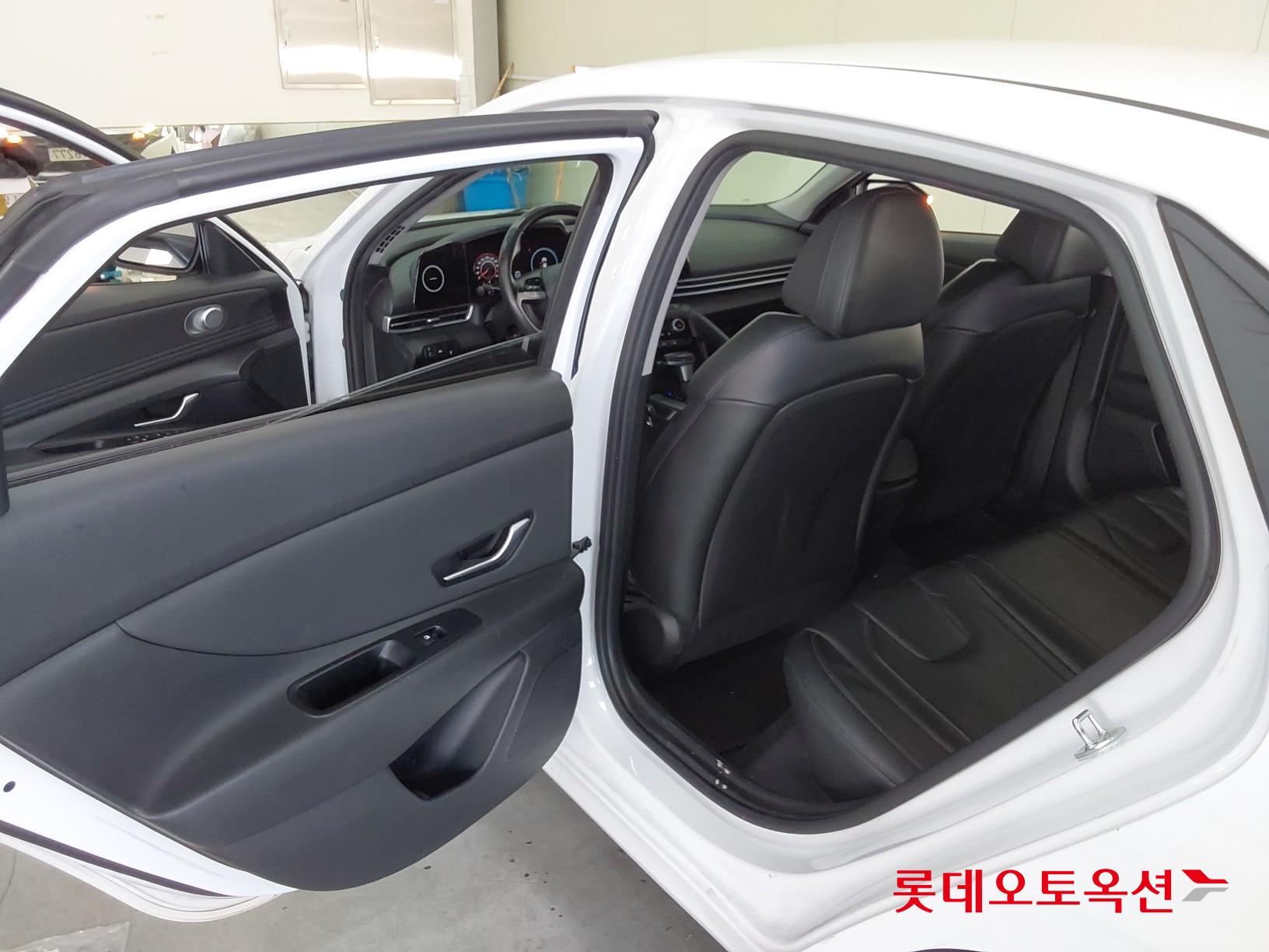 Hyundai Avante id 3822817 из Кореи 36