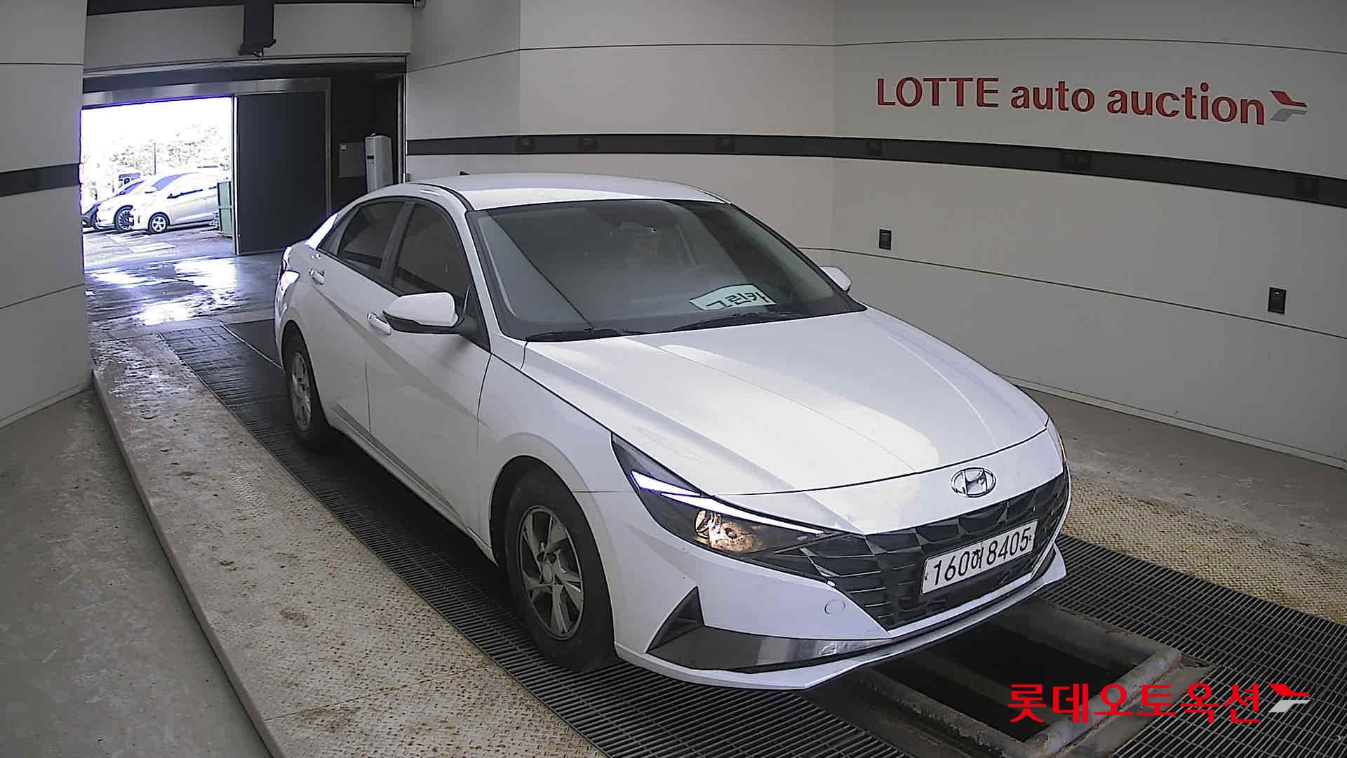 Hyundai Avante 2021 Polar White из Кореи, фото 2