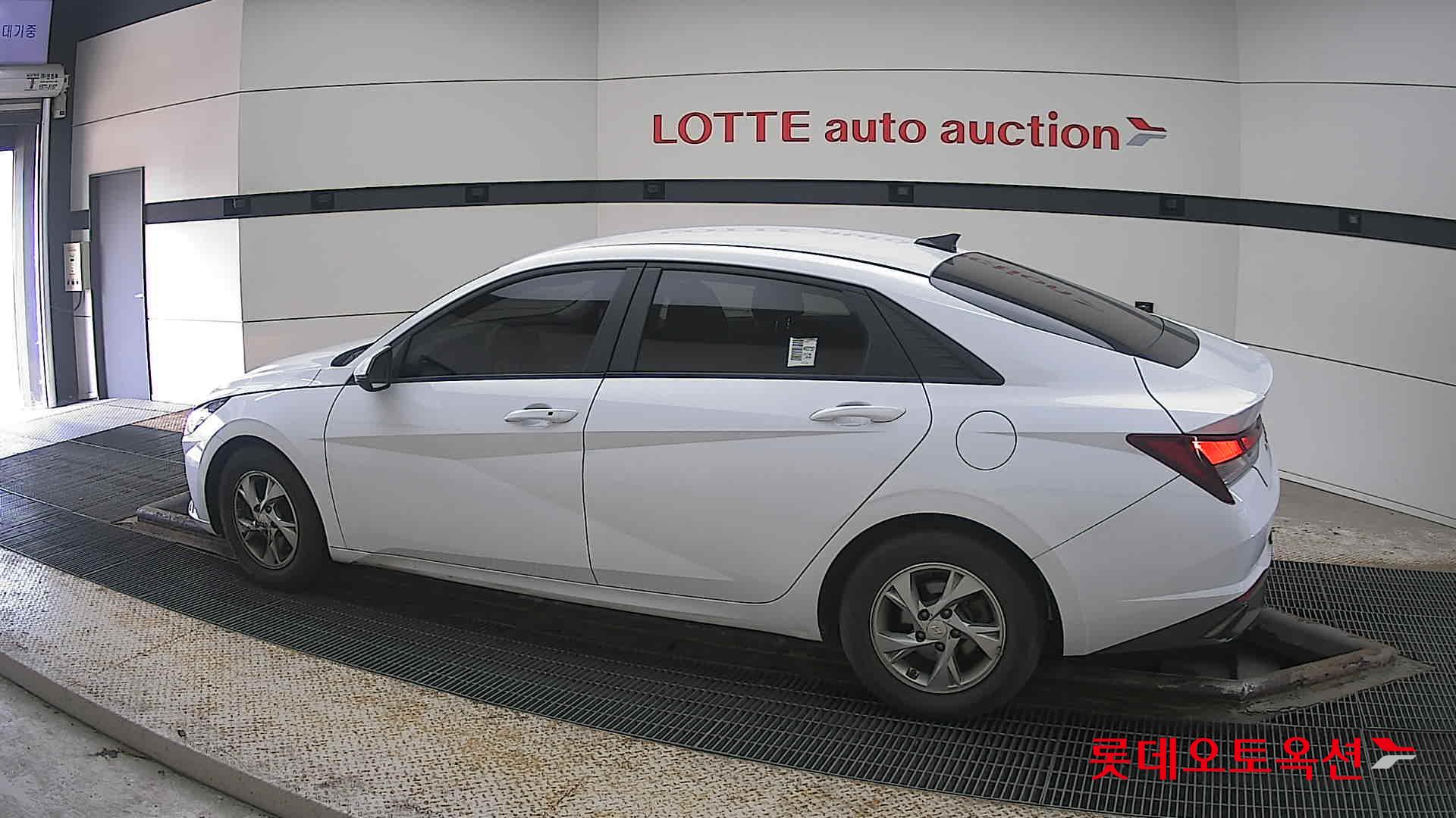 Hyundai Avante id 3822821 из Кореи 11