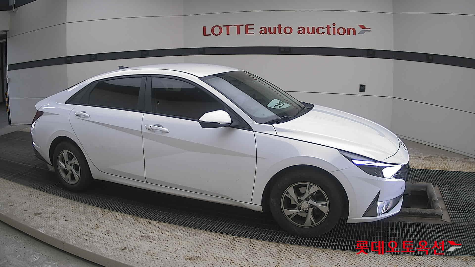 Hyundai Avante id 3822821 из Кореи 17