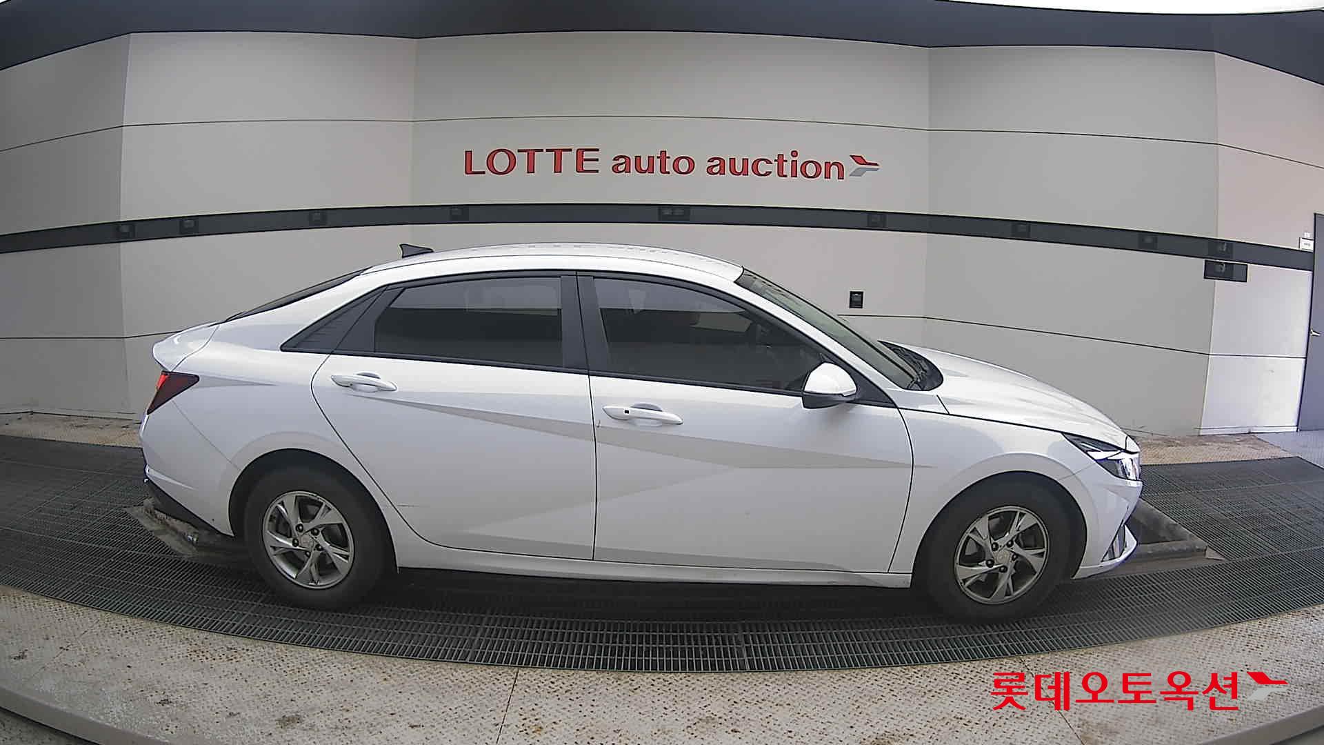 Hyundai Avante 2021 Polar White из Кореи, фото 3