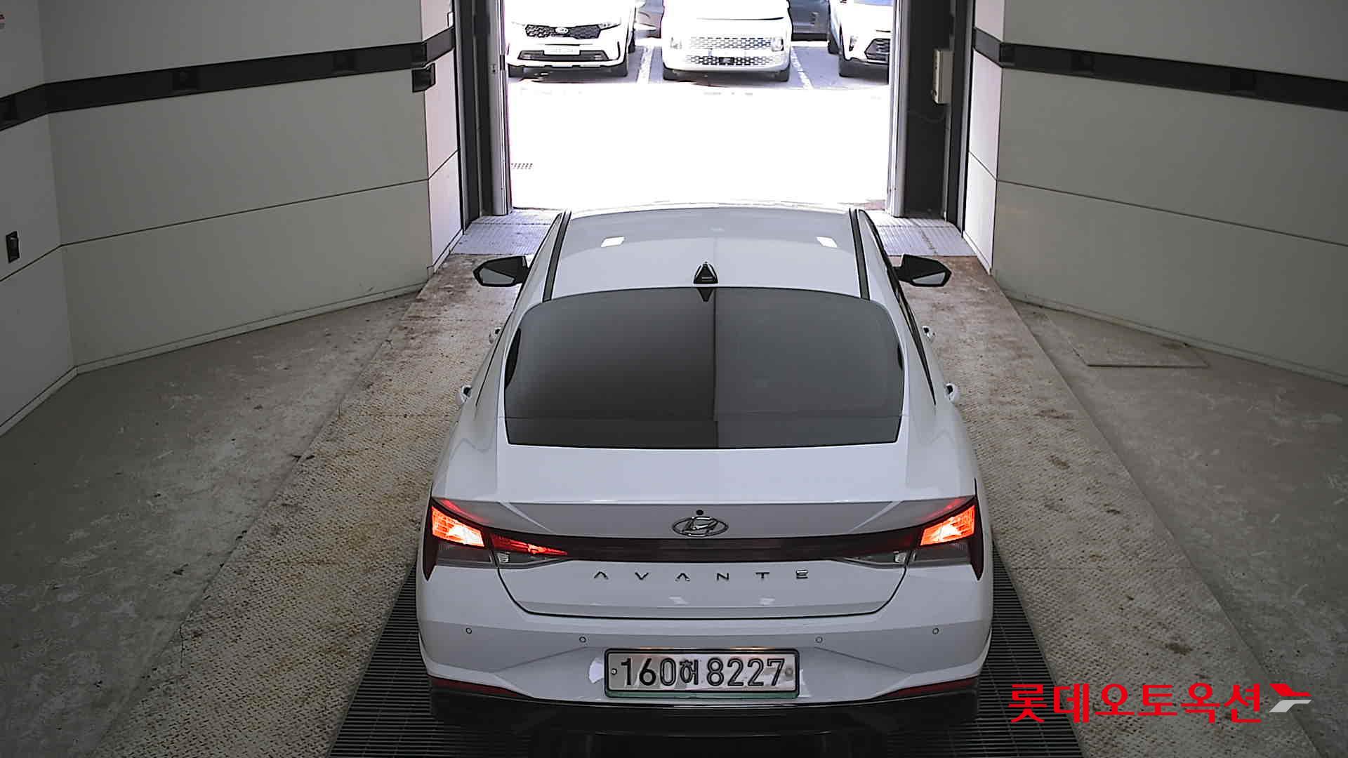 Hyundai Avante 2021 Polar White из Кореи, фото 5