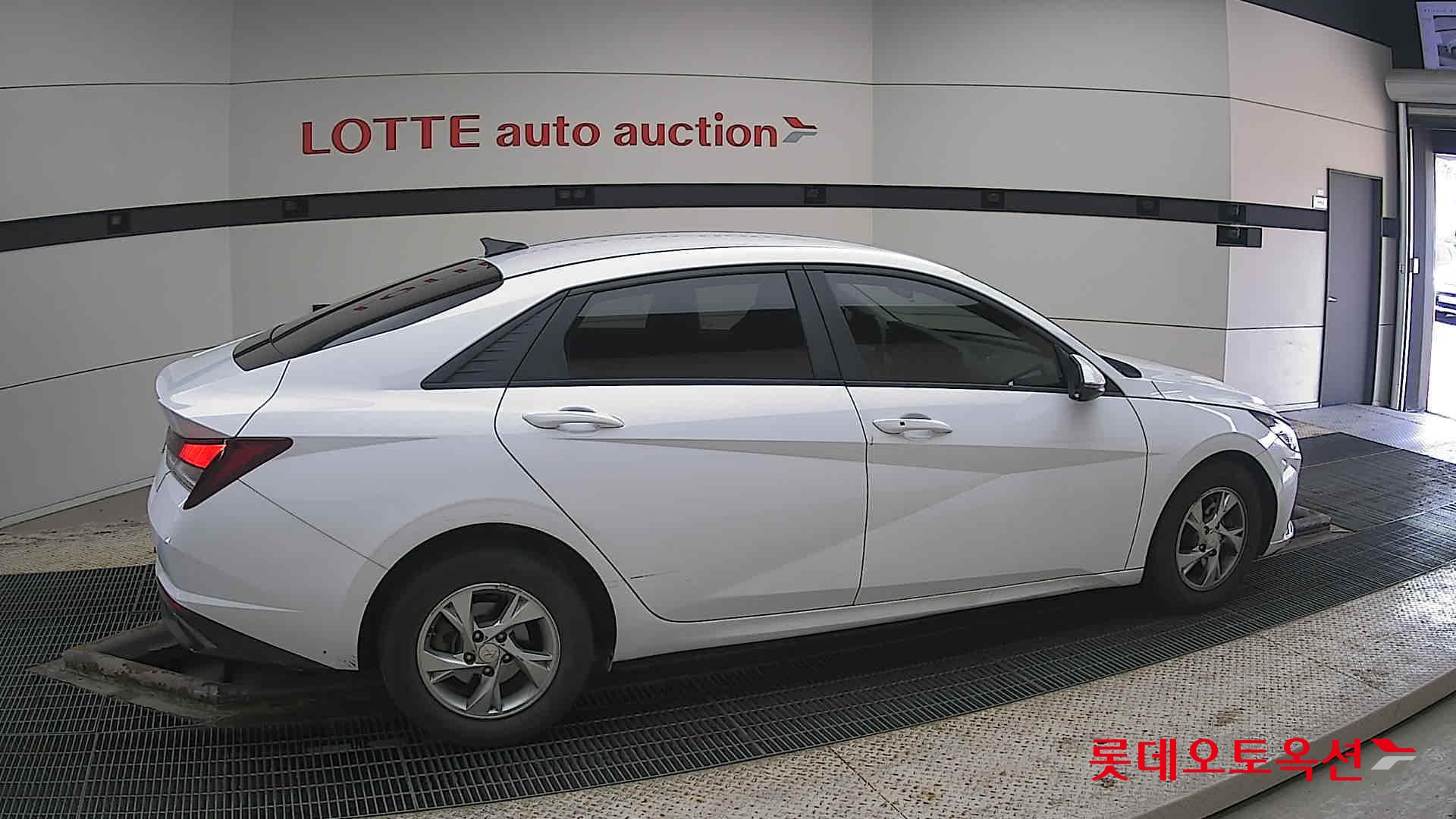 Hyundai Avante id 3822823 из Кореи 18