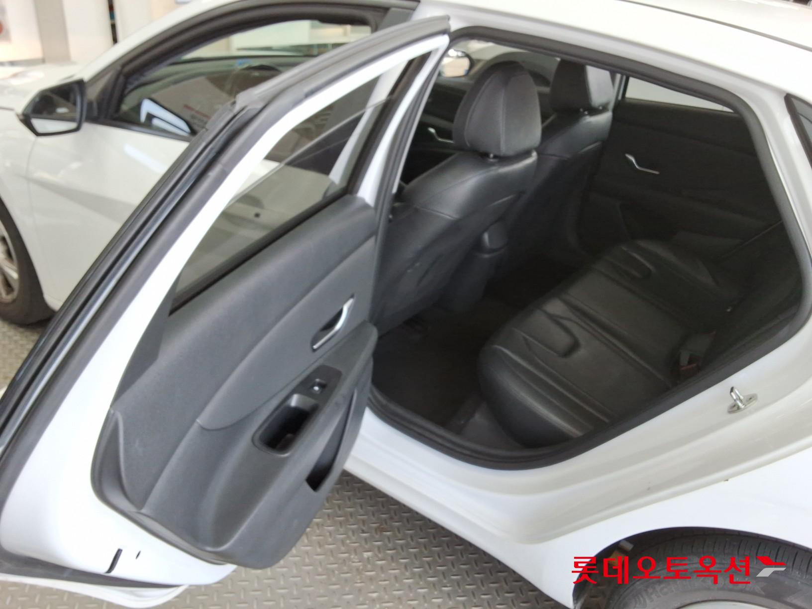 Hyundai Avante id 3822823 из Кореи 36