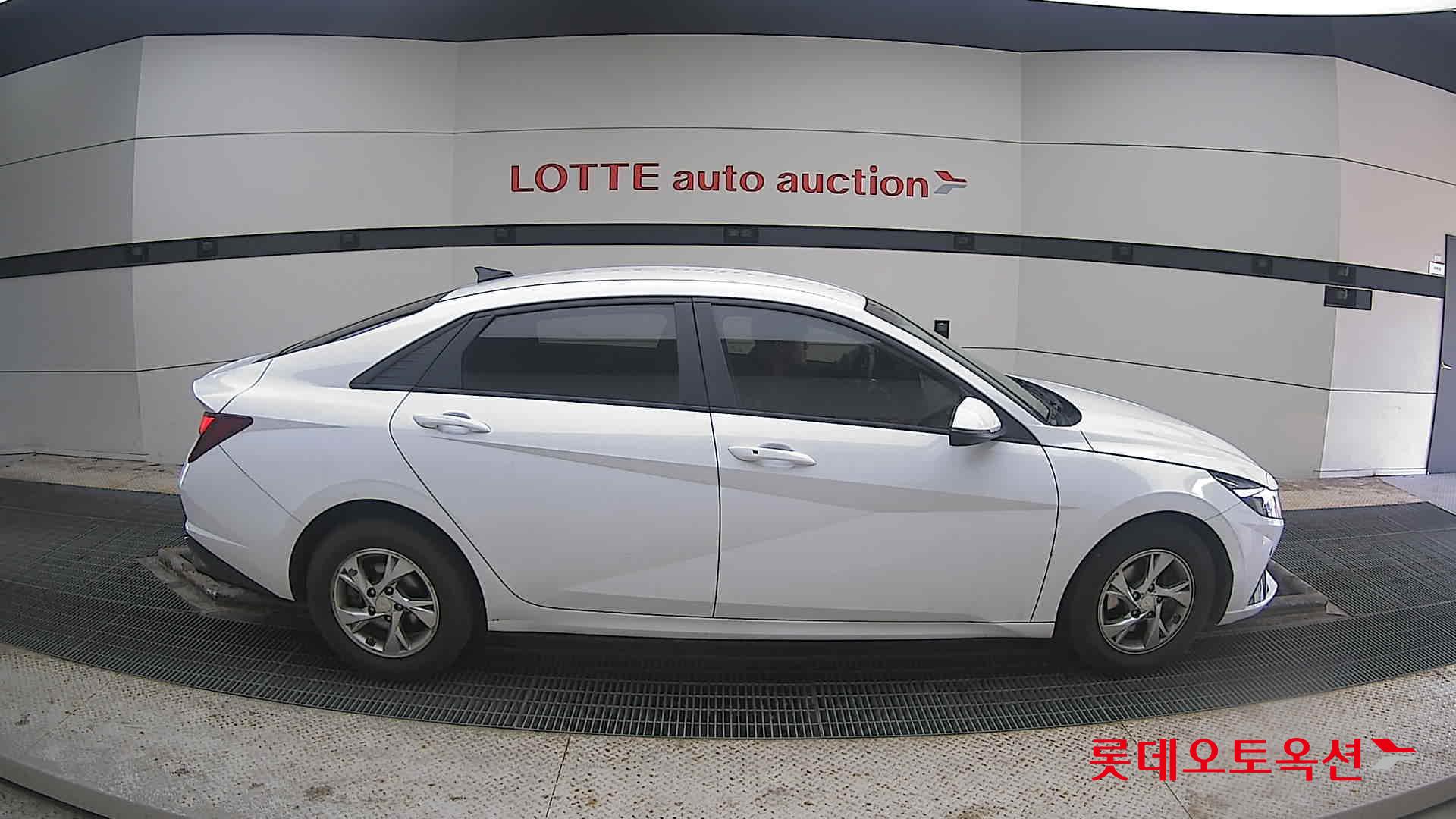 Hyundai Avante 2021 Polar White из Кореи, фото 3