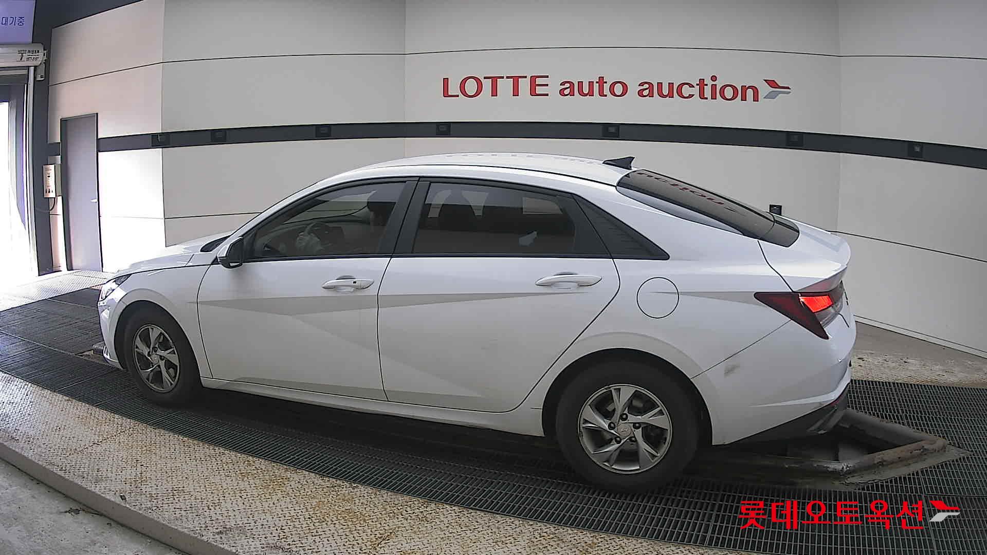 Hyundai Avante id 3822803 из Кореи 11