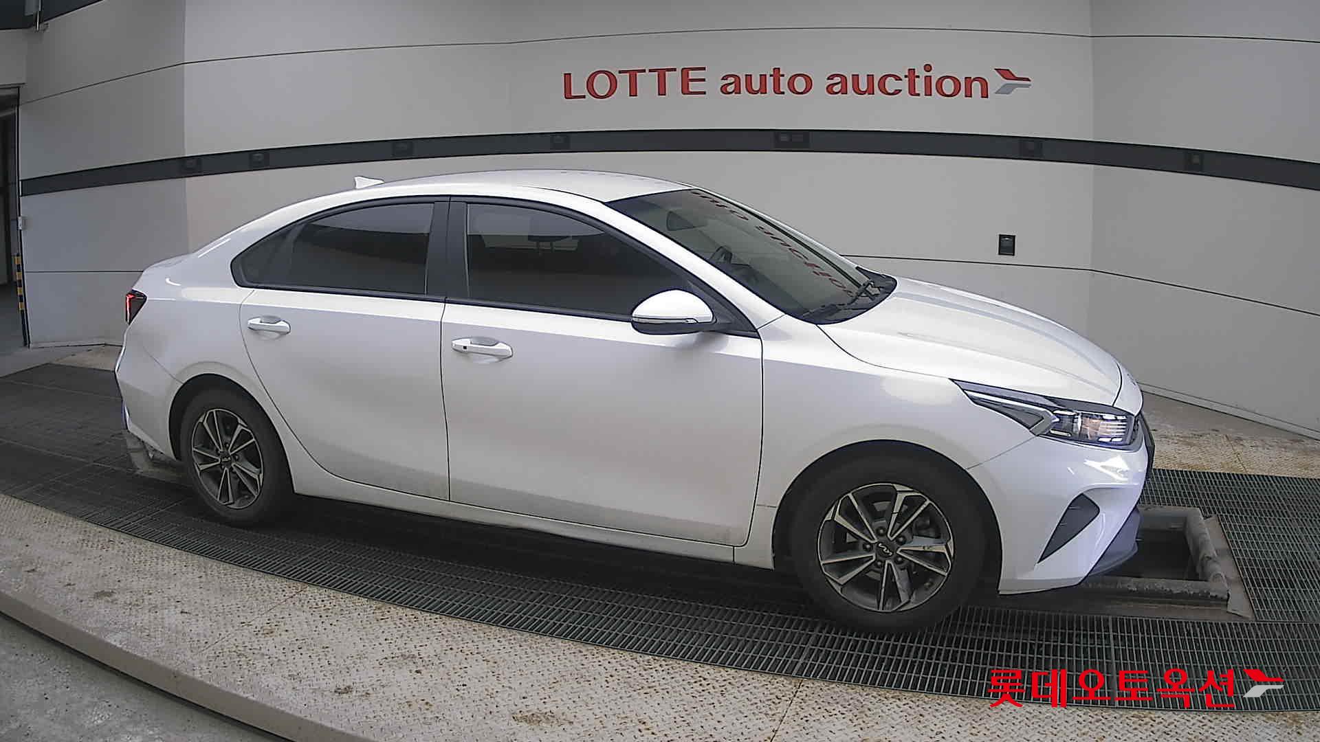 Kia K3 id 3816402 из Кореи 17