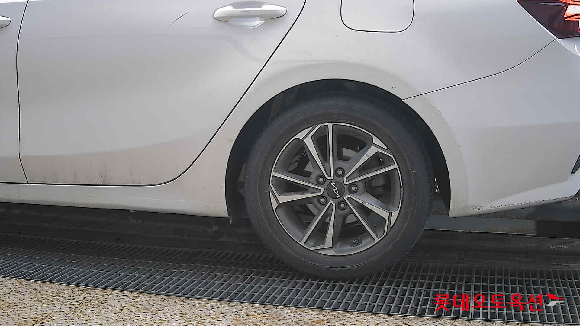 Kia K3 id 3816402 из Кореи 22