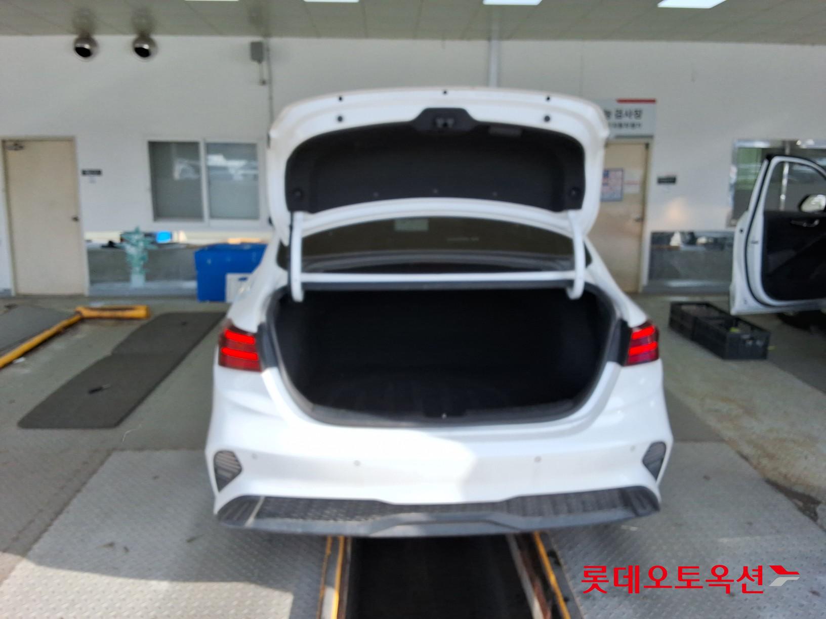 Kia K3 id 3816402 из Кореи 37