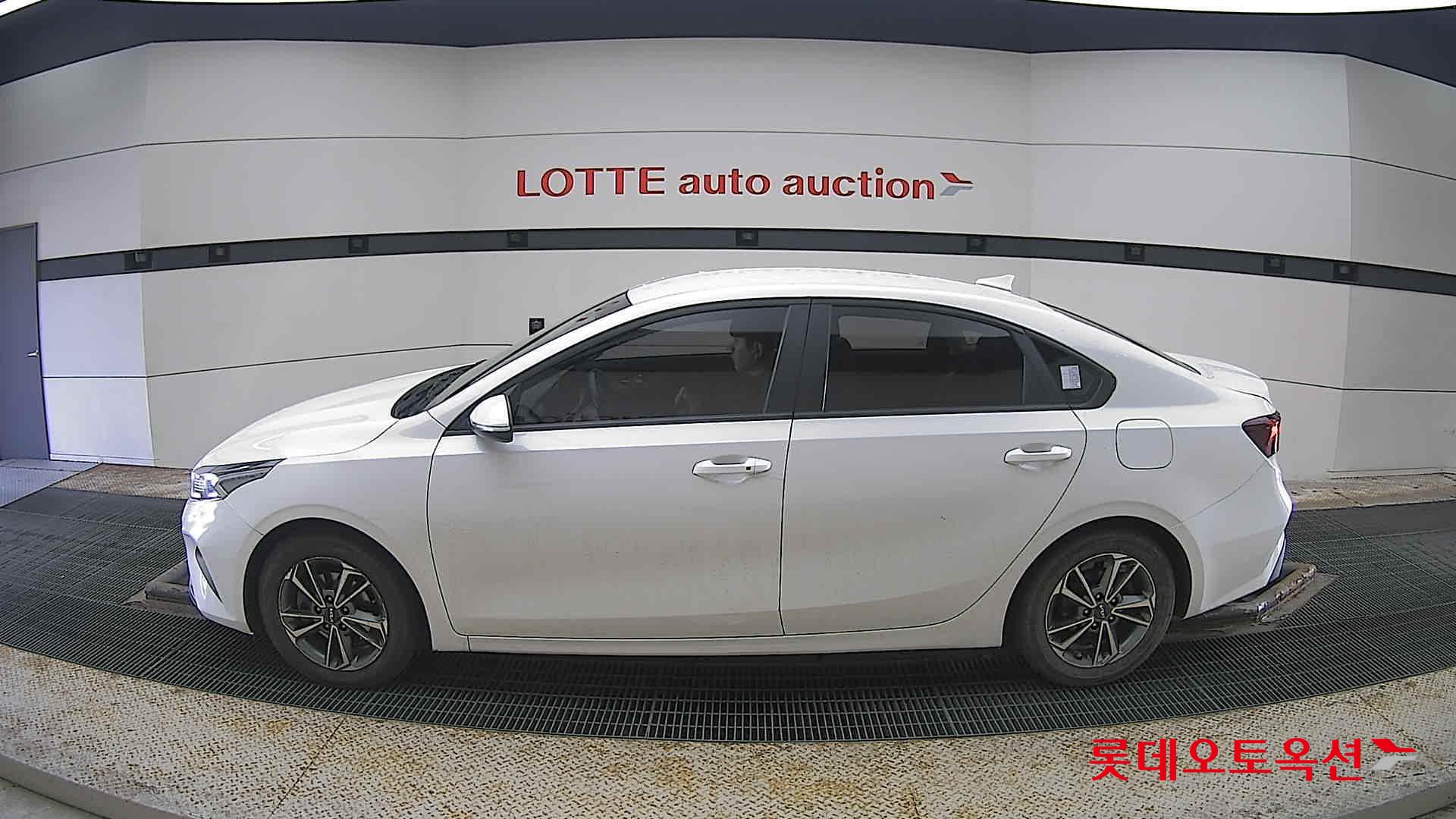 Kia K3 id 3822958 из Кореи 7