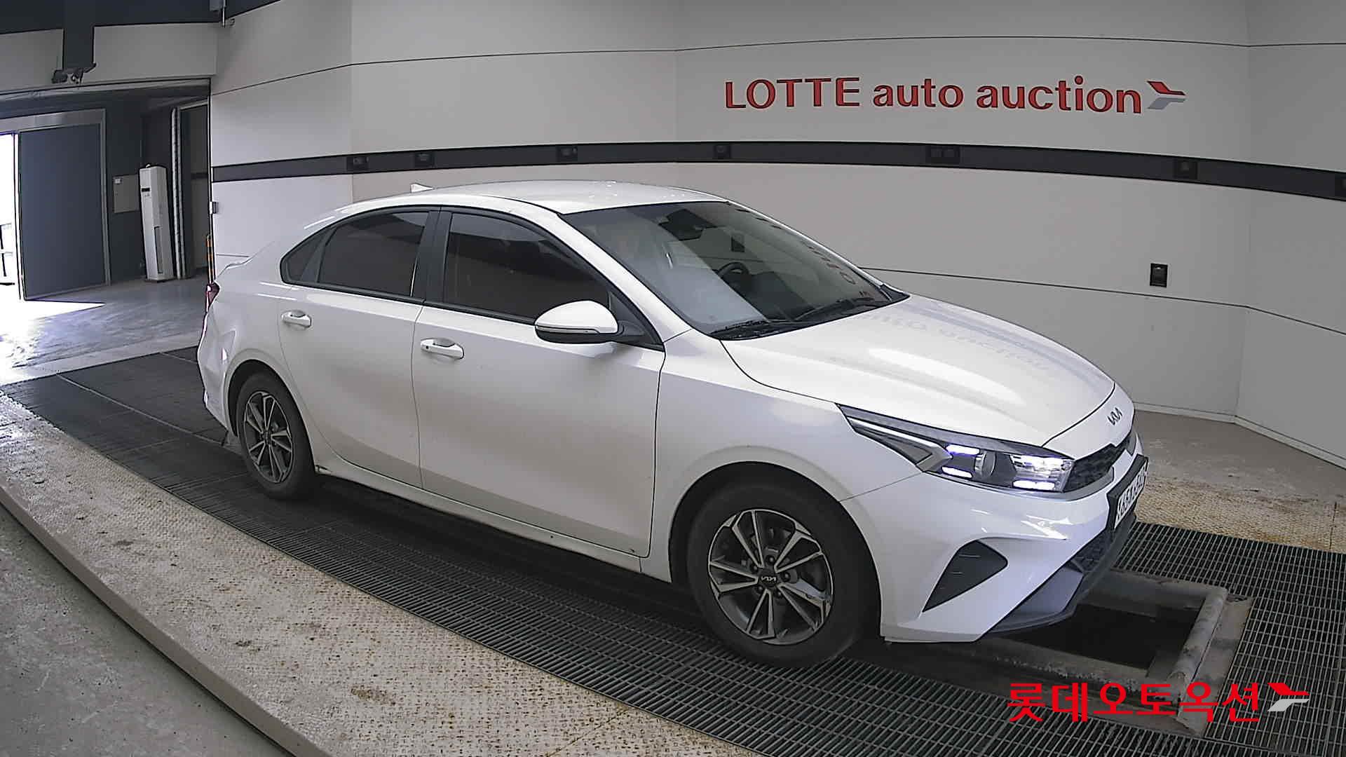 Kia K3 id 3822958 из Кореи 16