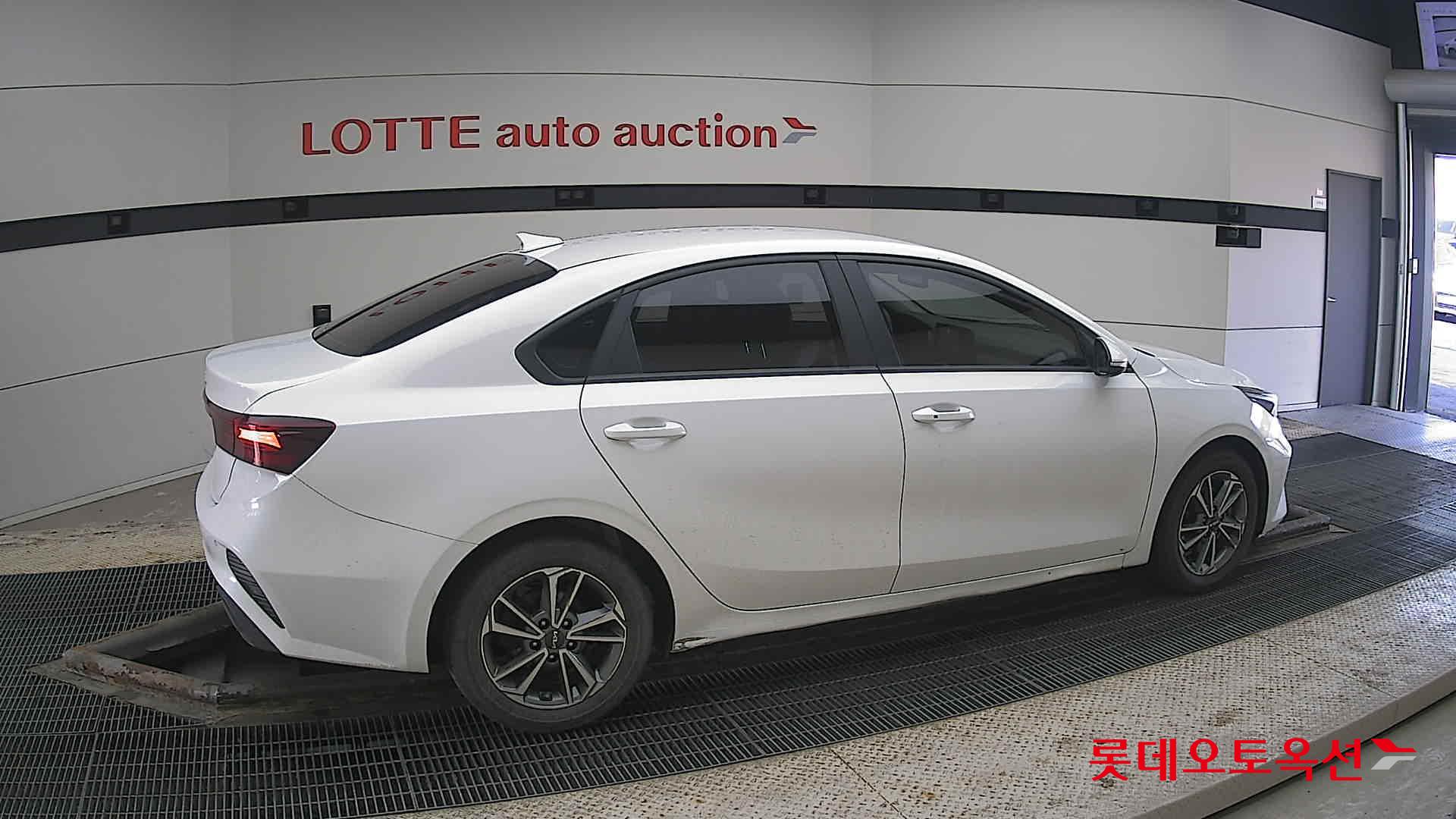 Kia K3 id 3822958 из Кореи 18