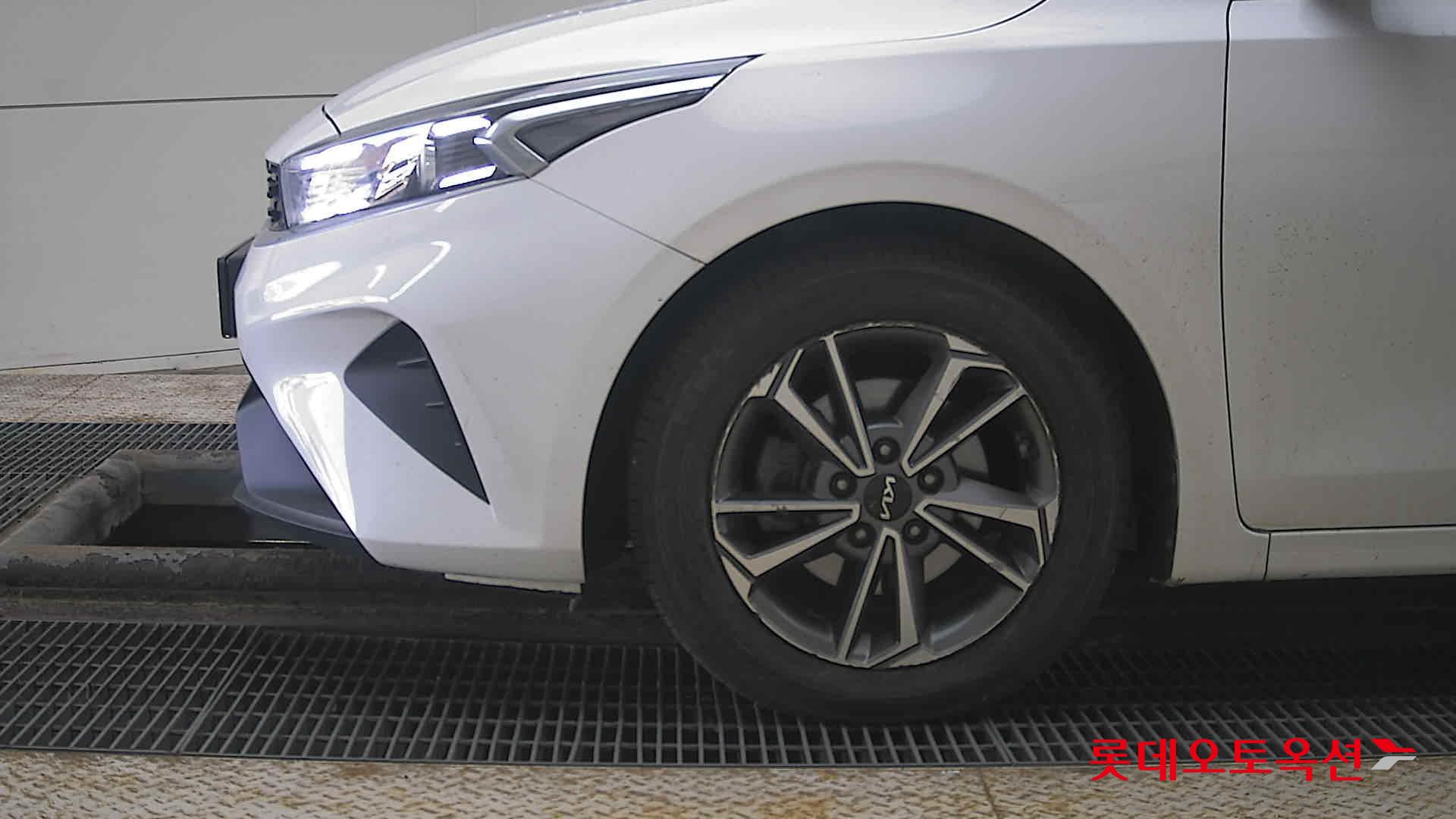 Kia K3 id 3822958 из Кореи 21