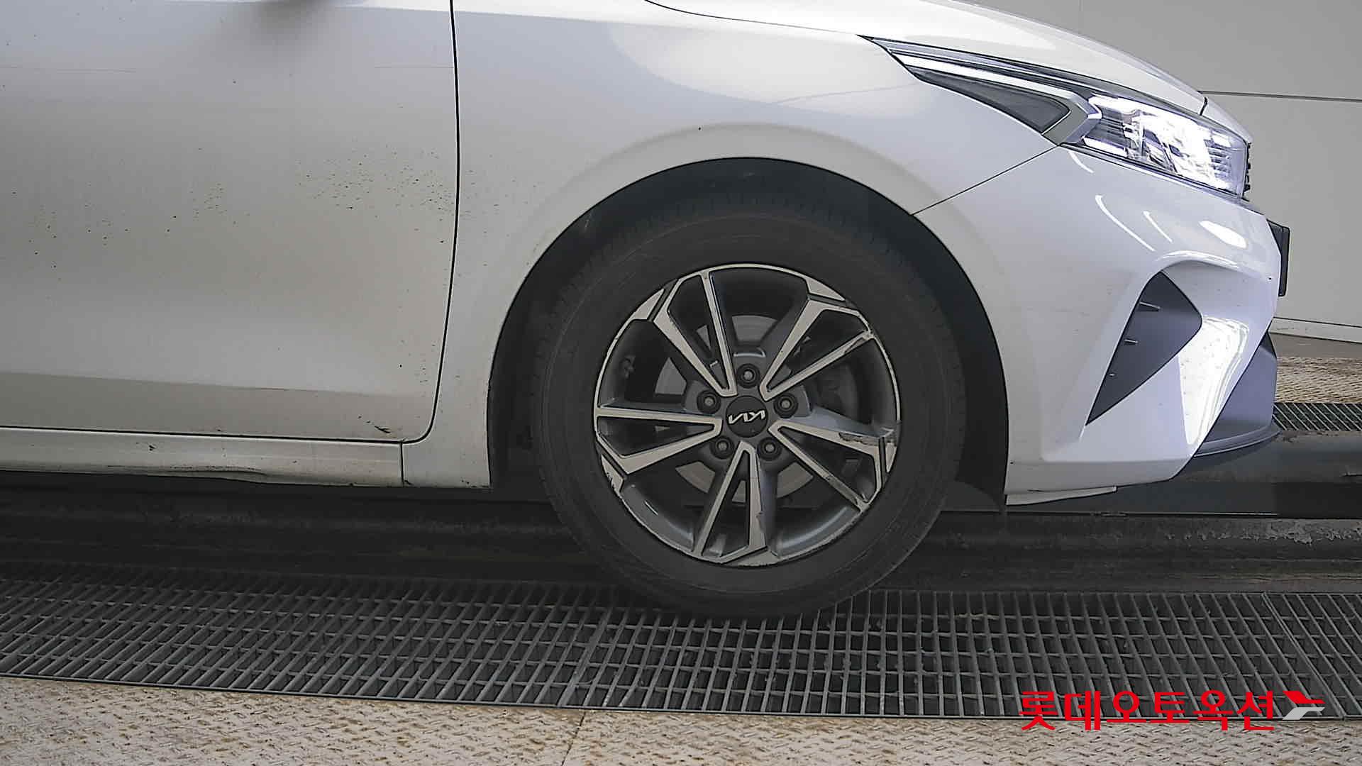 Kia K3 id 3822958 из Кореи 23