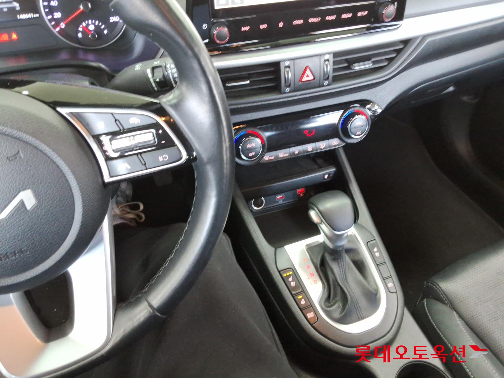 Kia K3 id 3822958 из Кореи 33