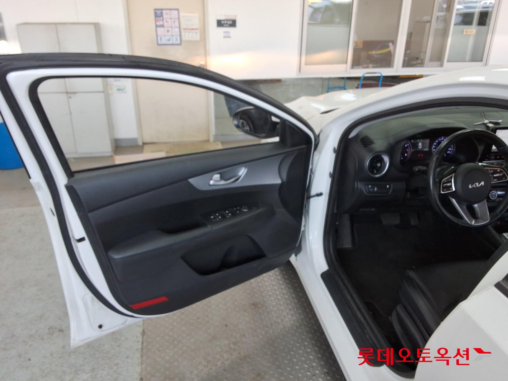 Kia K3 id 3822958 из Кореи 35