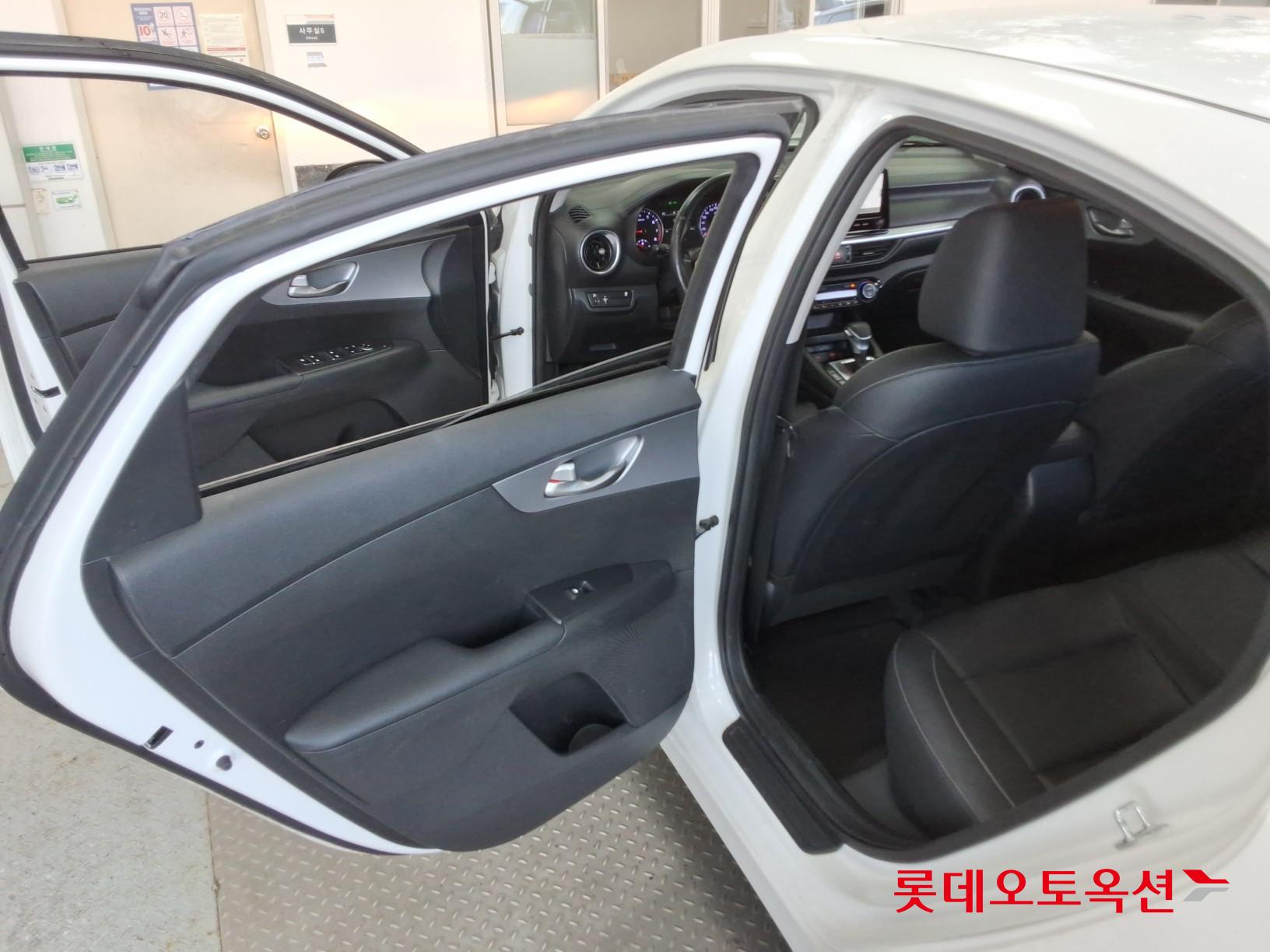 Kia K3 id 3822958 из Кореи 36