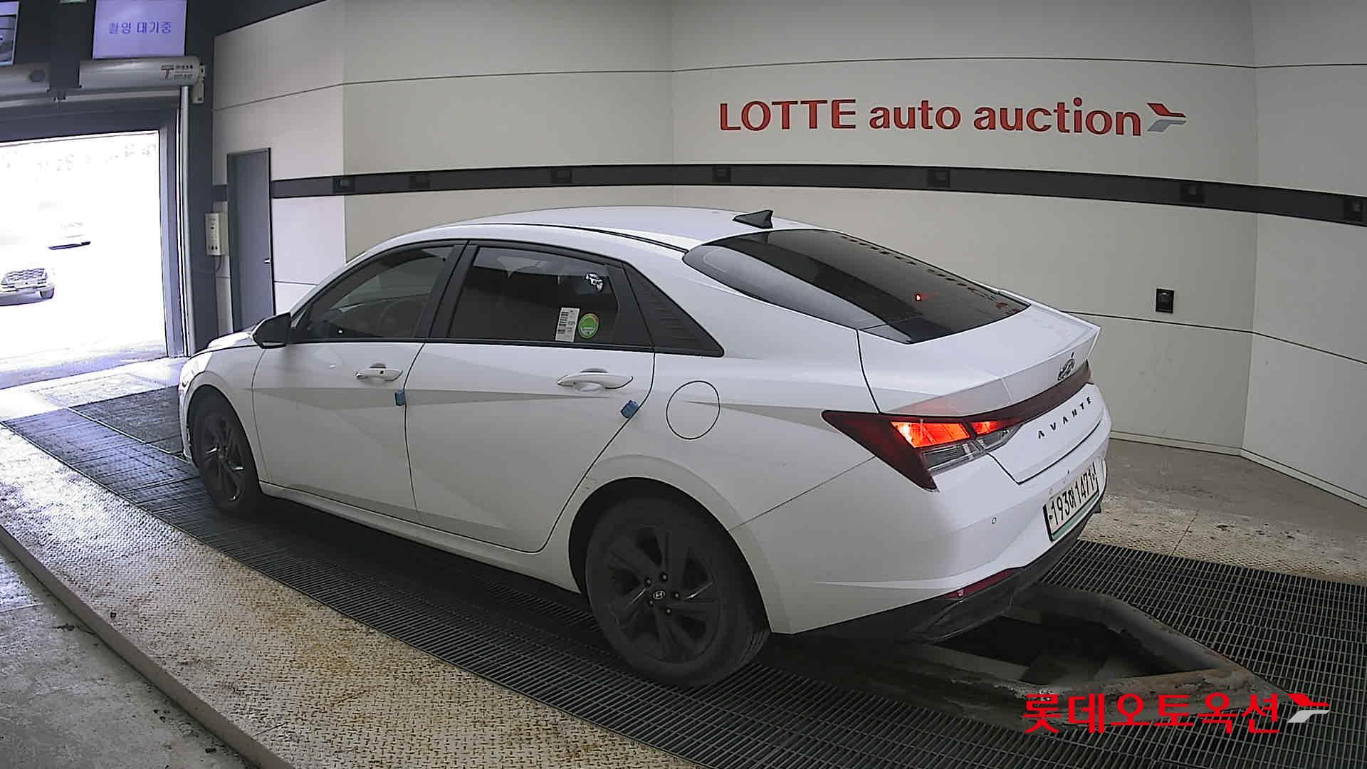 Hyundai Avante Hybrid id 3822860 из Кореи 10