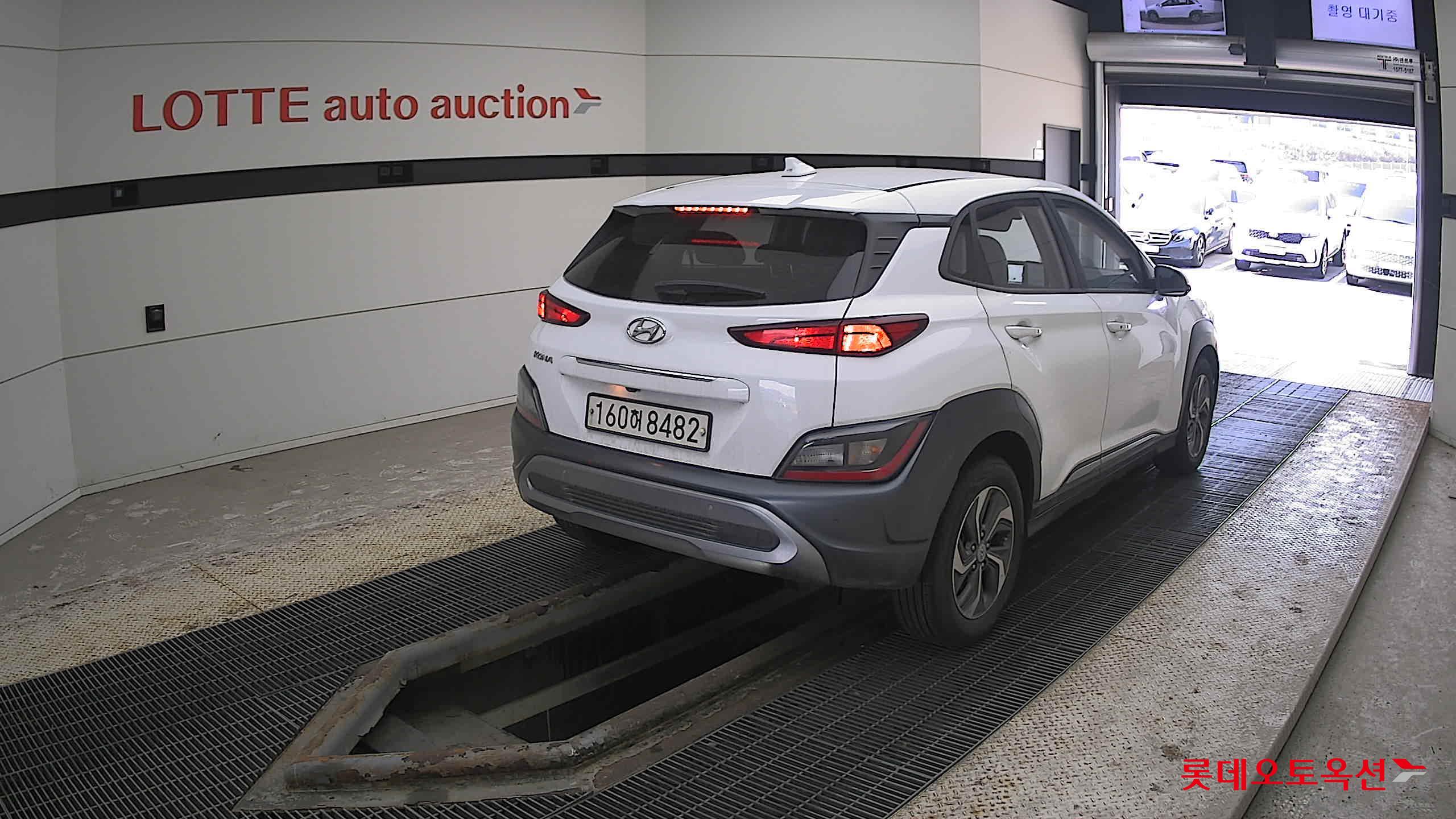 Hyundai Kona Hybrid 2021 Atlas White из Кореи, фото 4