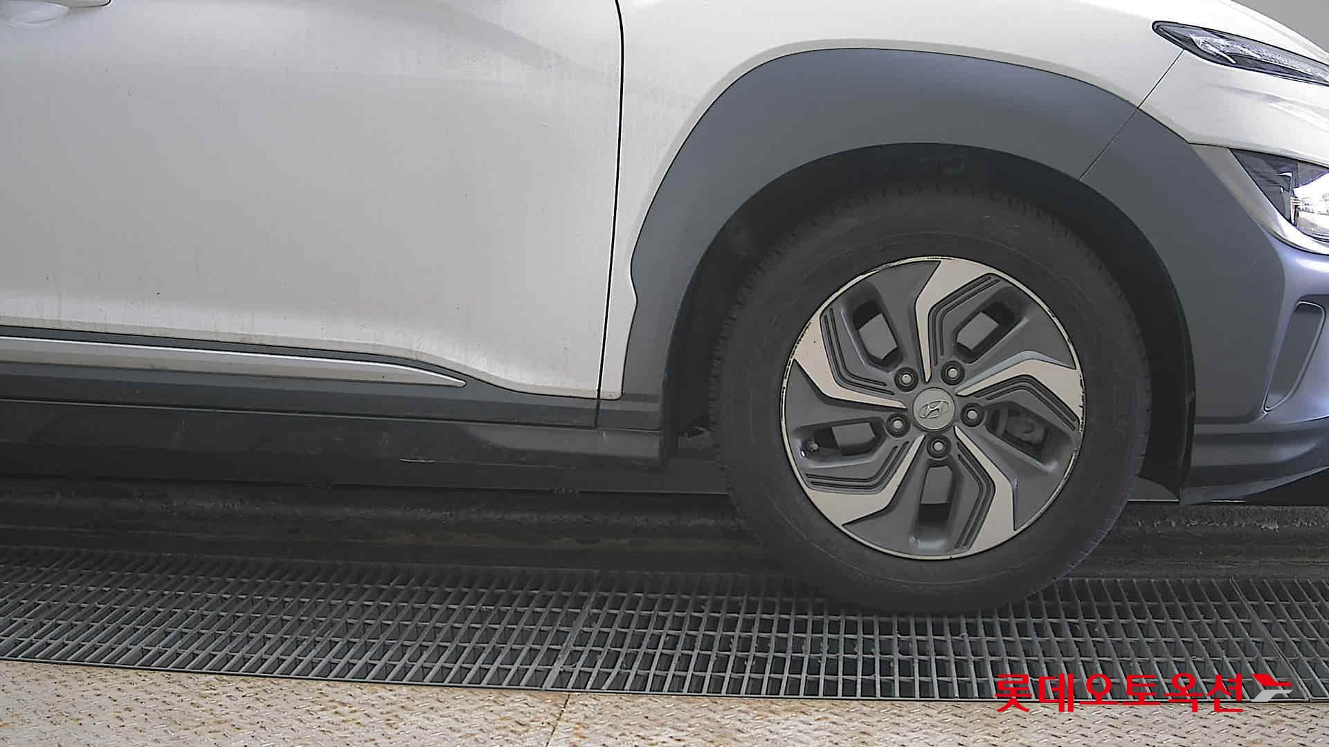 Hyundai Kona Hybrid id 3822825 из Кореи 23