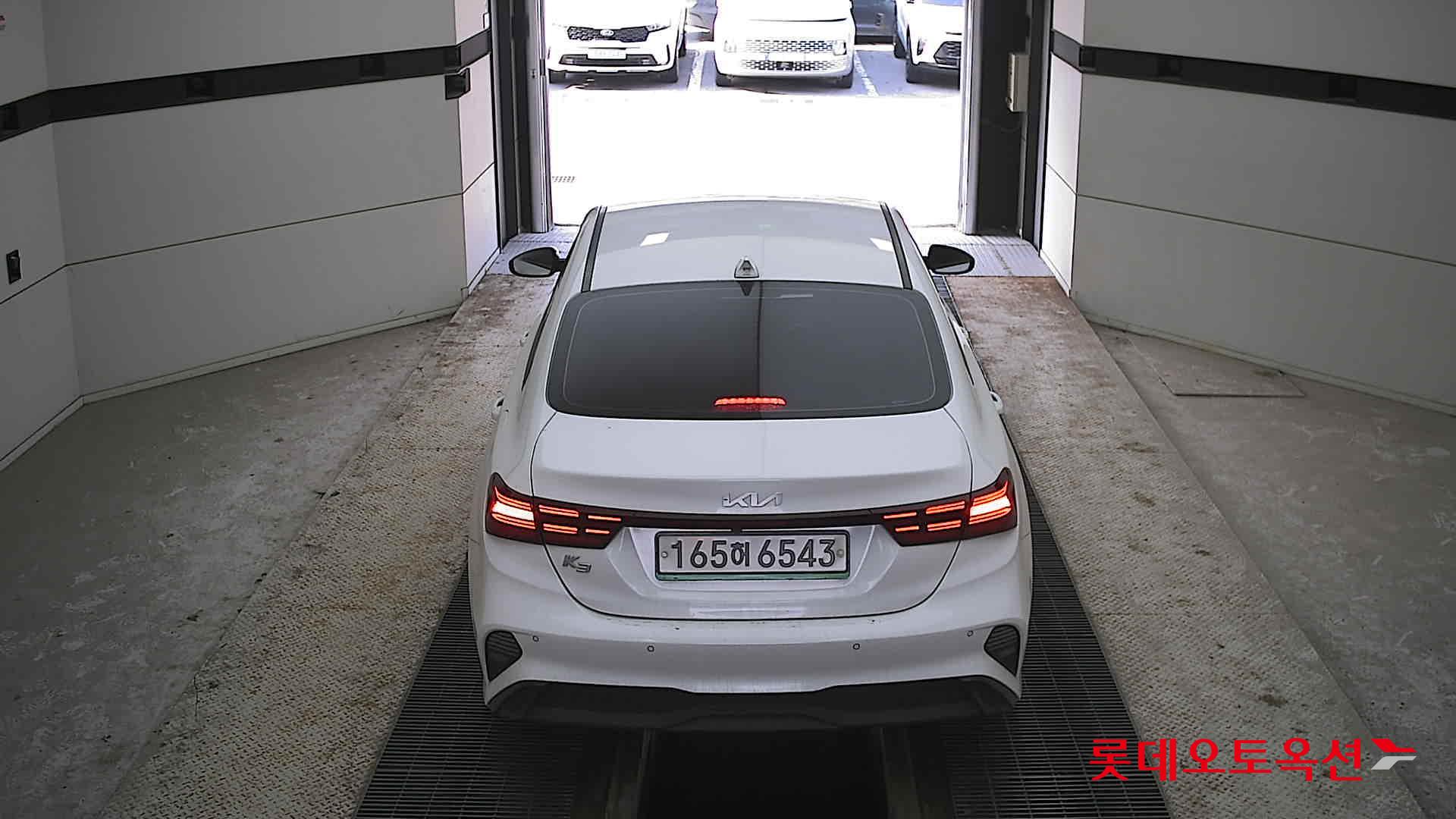 Kia K3 2022 Snow White Pearl из Кореи, фото 5