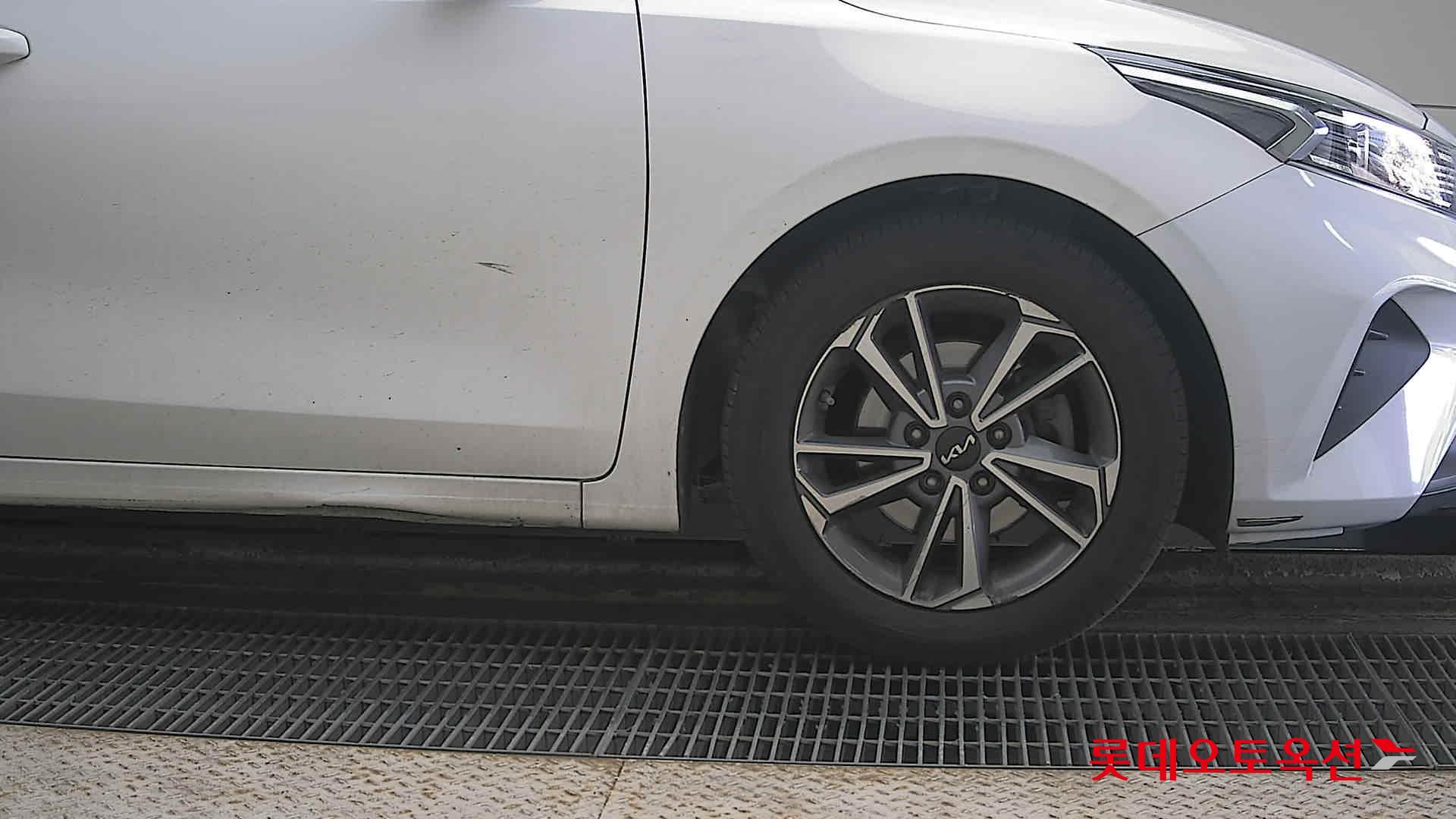 Kia K3 id 3822906 из Кореи 23