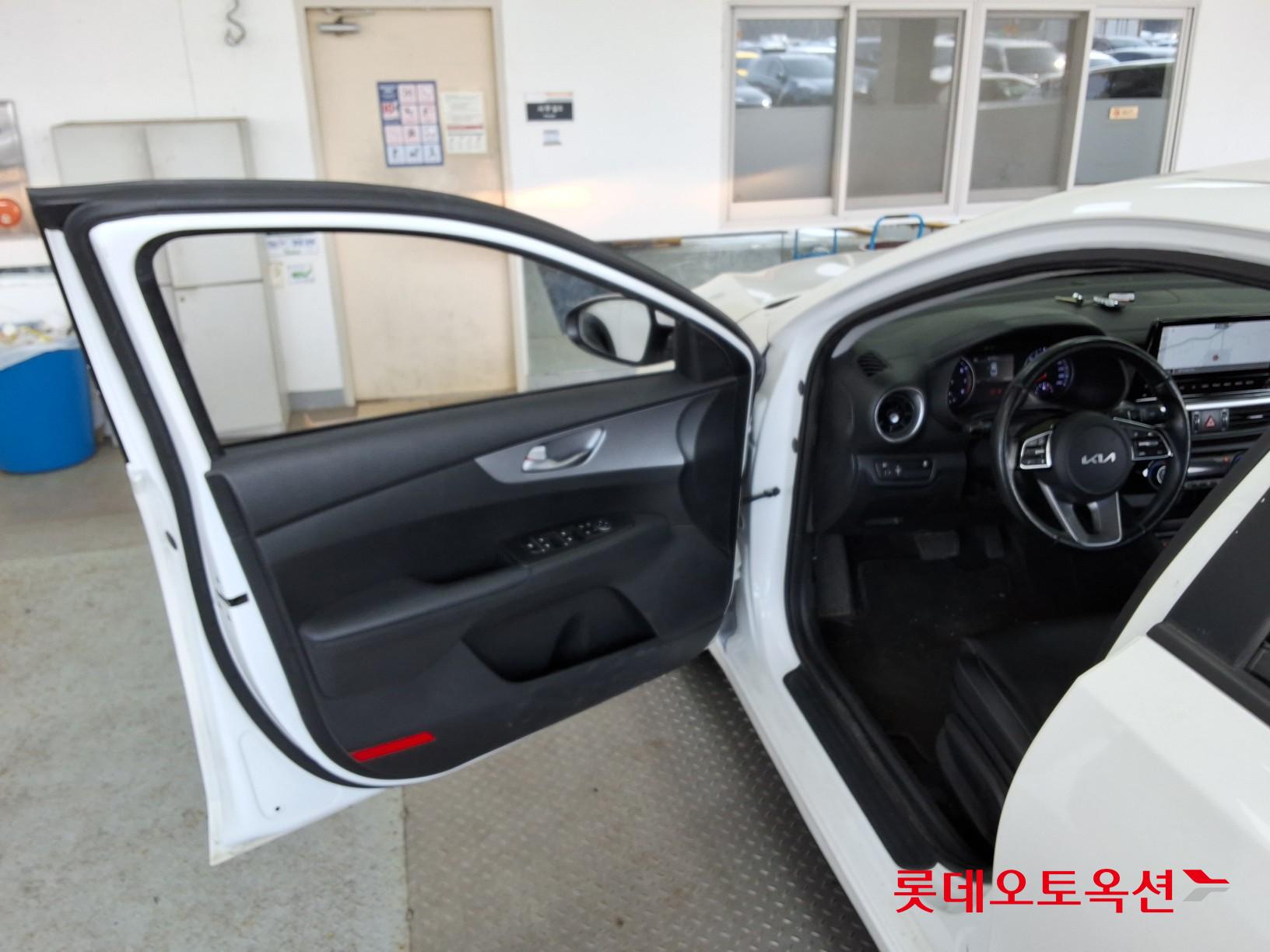 Kia K3 id 3822906 из Кореи 35