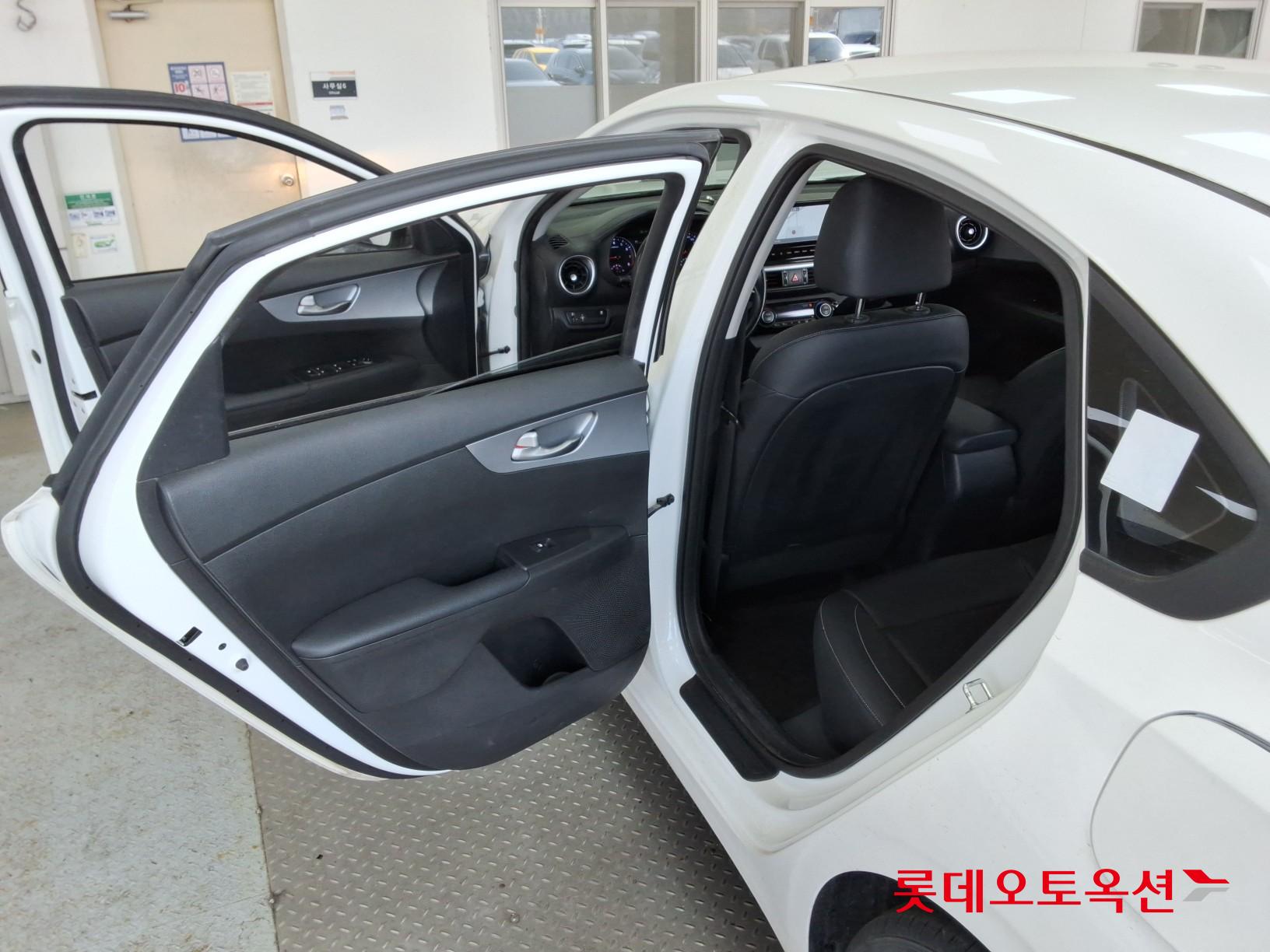 Kia K3 id 3822906 из Кореи 36