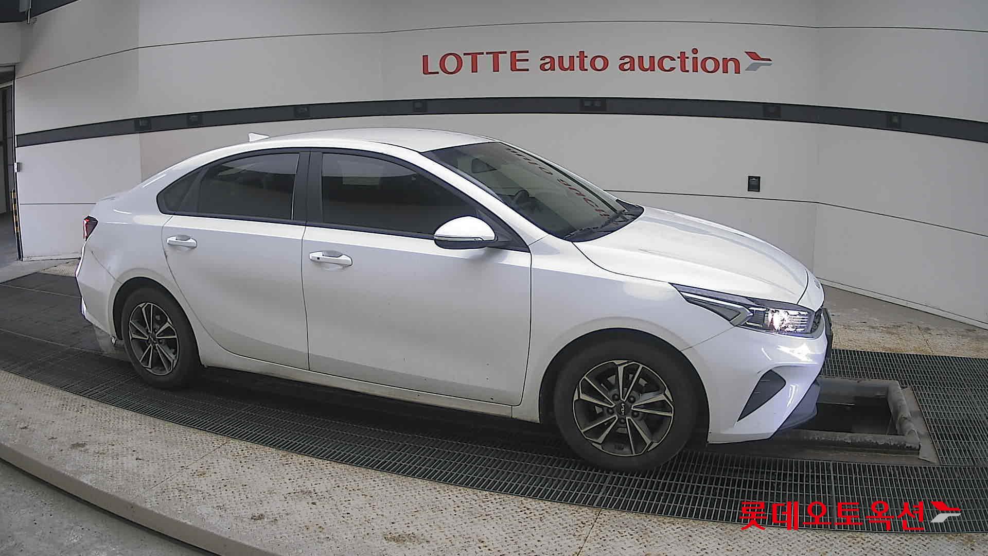 Kia K3 id 3822961 из Кореи 17