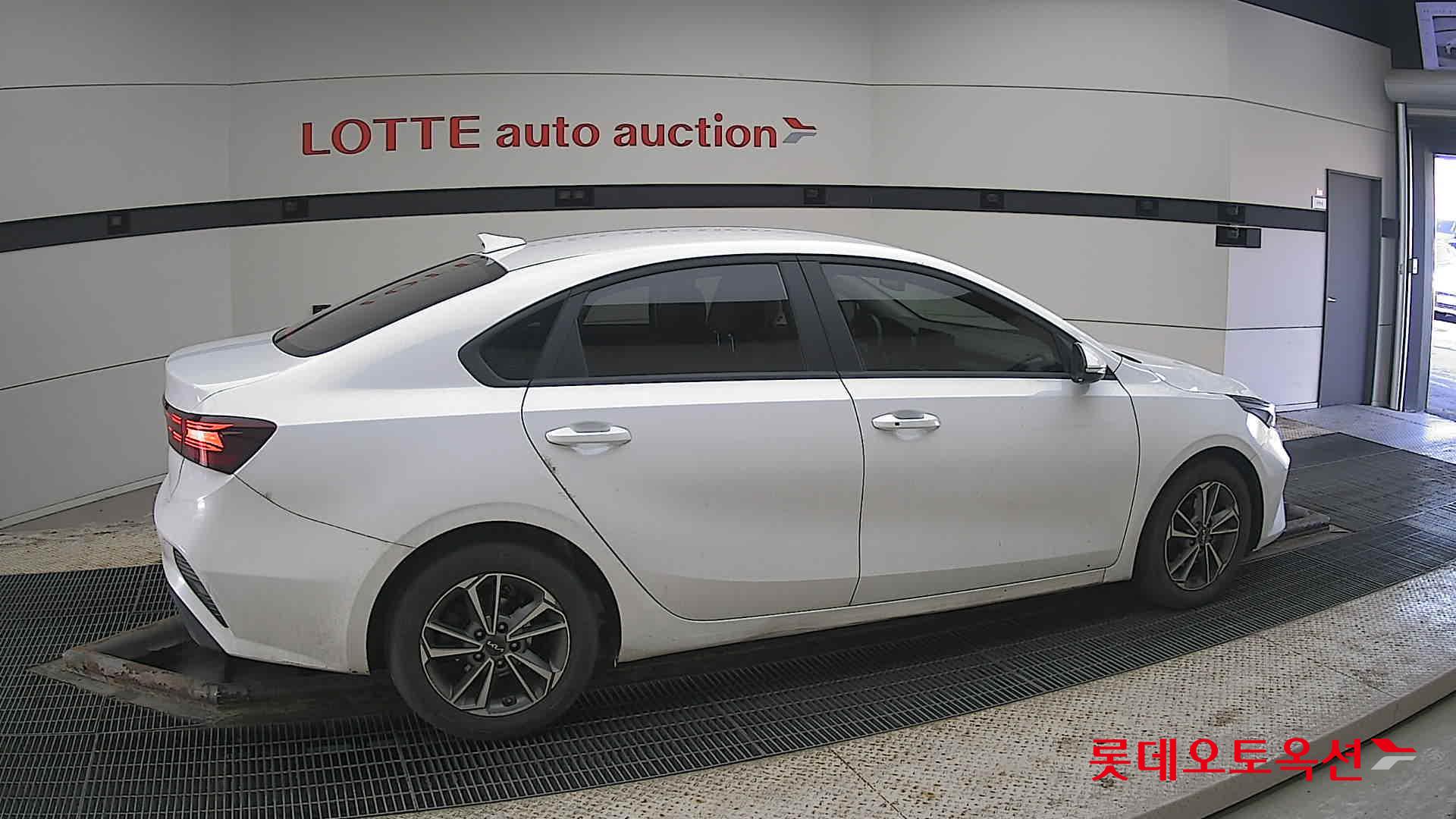 Kia K3 id 3822961 из Кореи 18