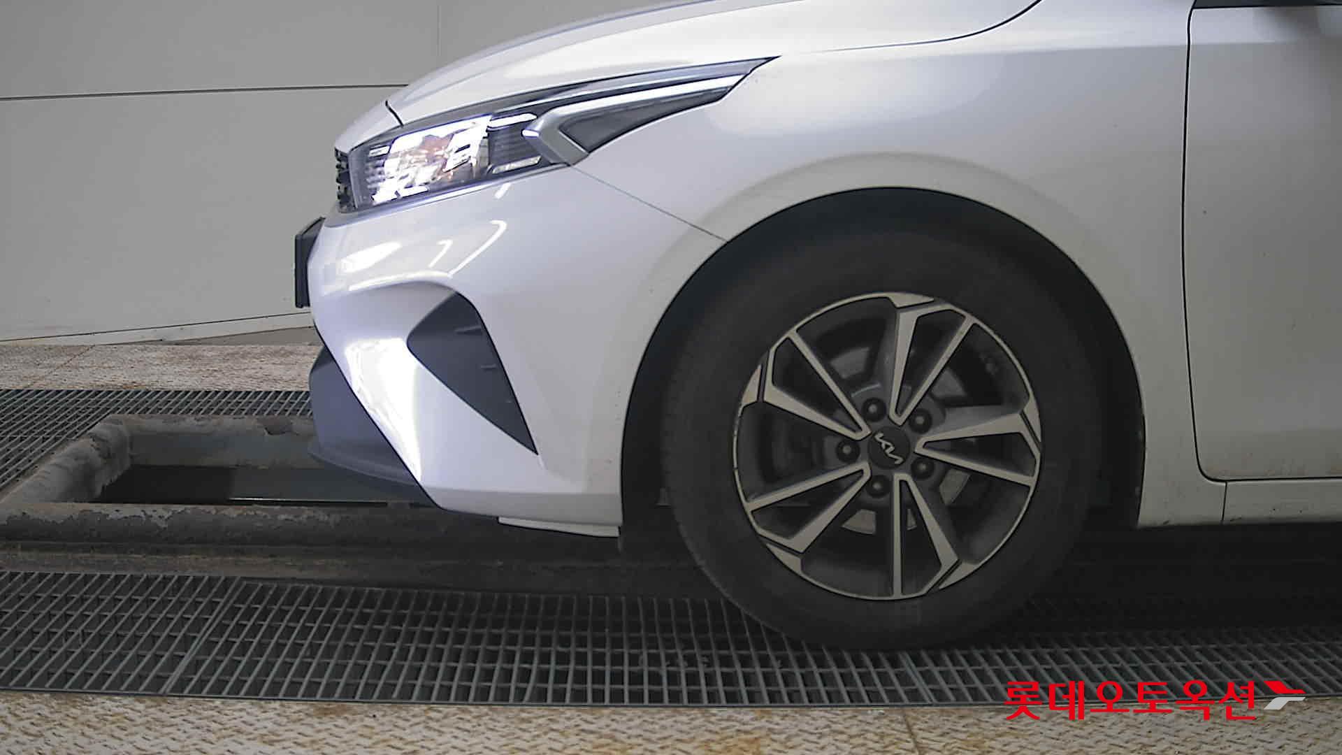 Kia K3 id 3822961 из Кореи 21