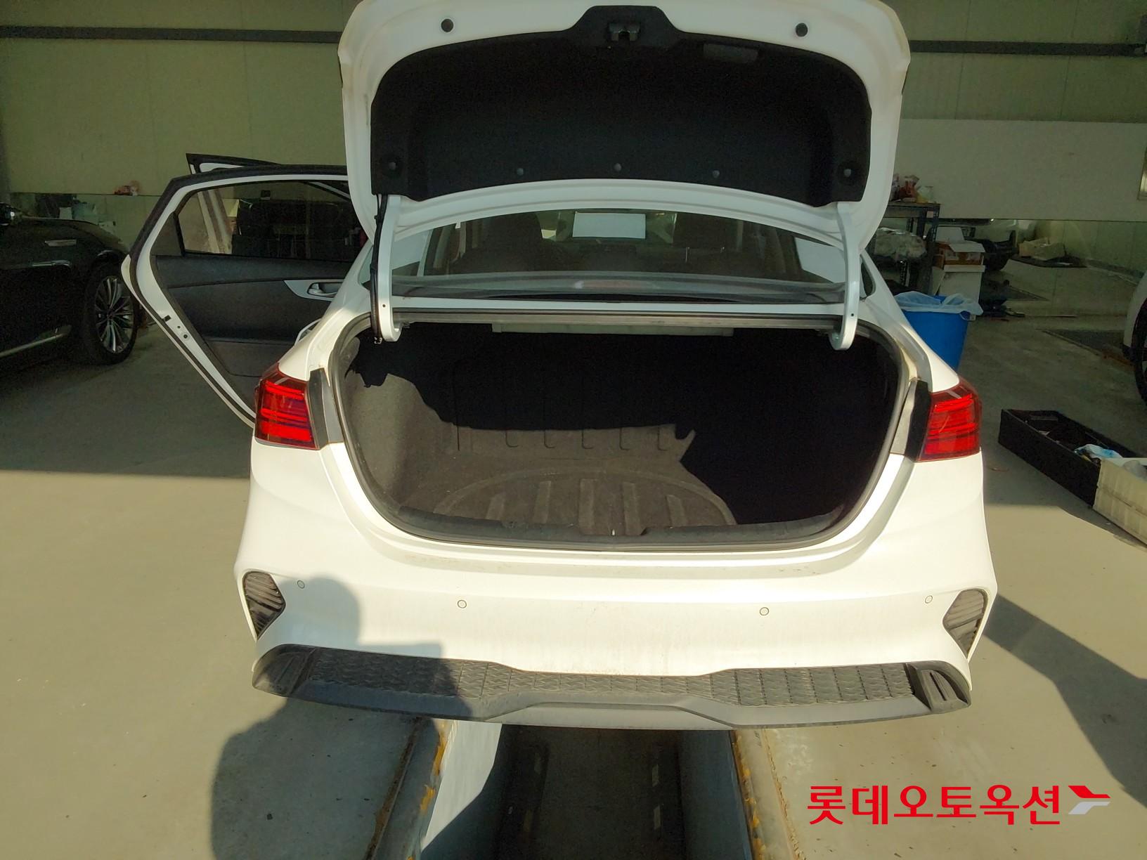 Kia K3 id 3822961 из Кореи 38