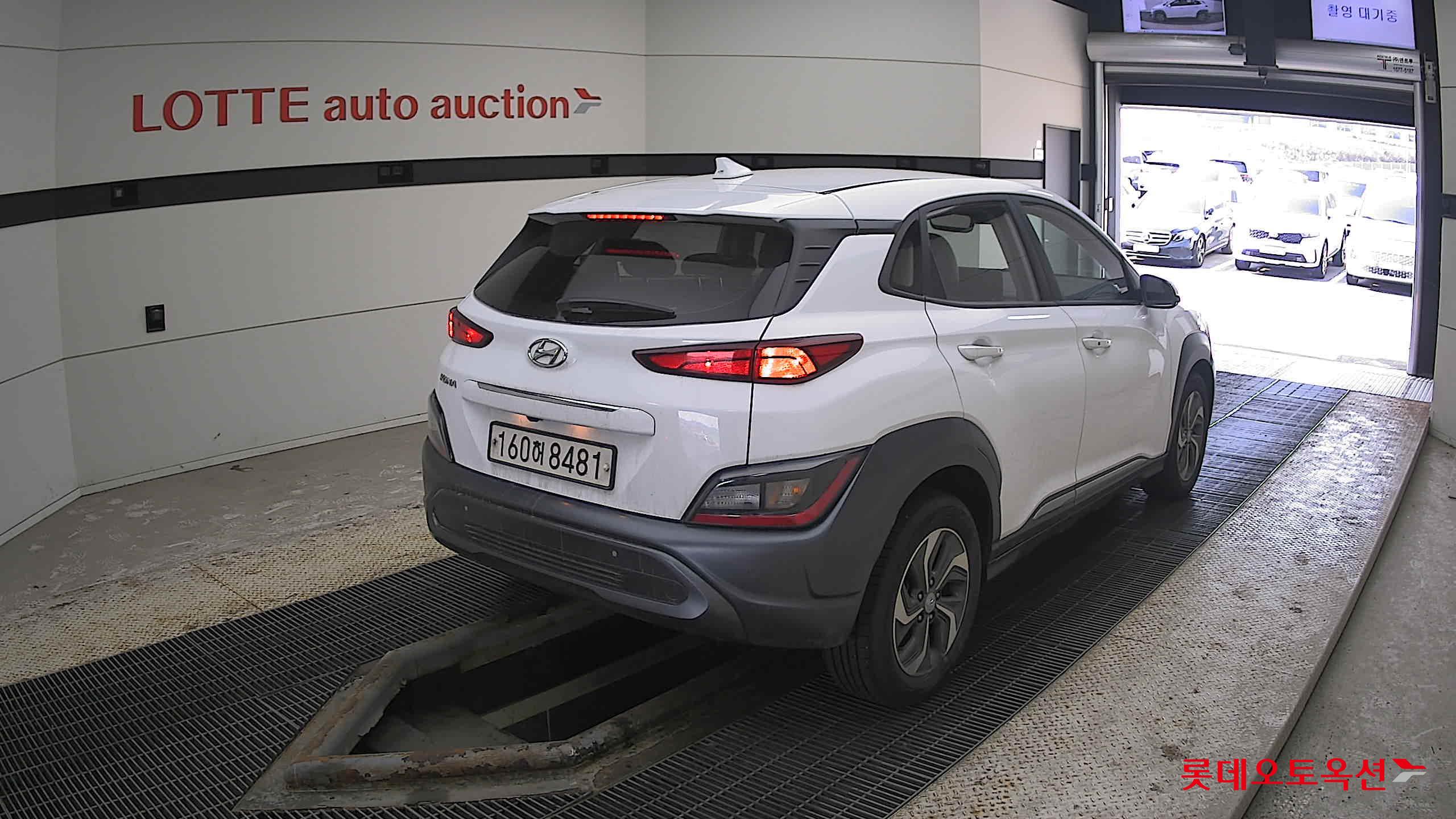 Hyundai Kona Hybrid 2021 Atlas White из Кореи, фото 4