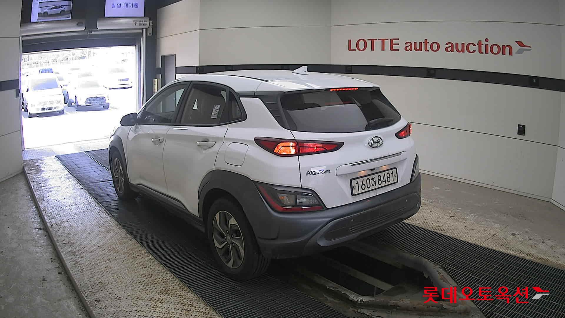 Hyundai Kona Hybrid 2021 Atlas White из Кореи, фото 6