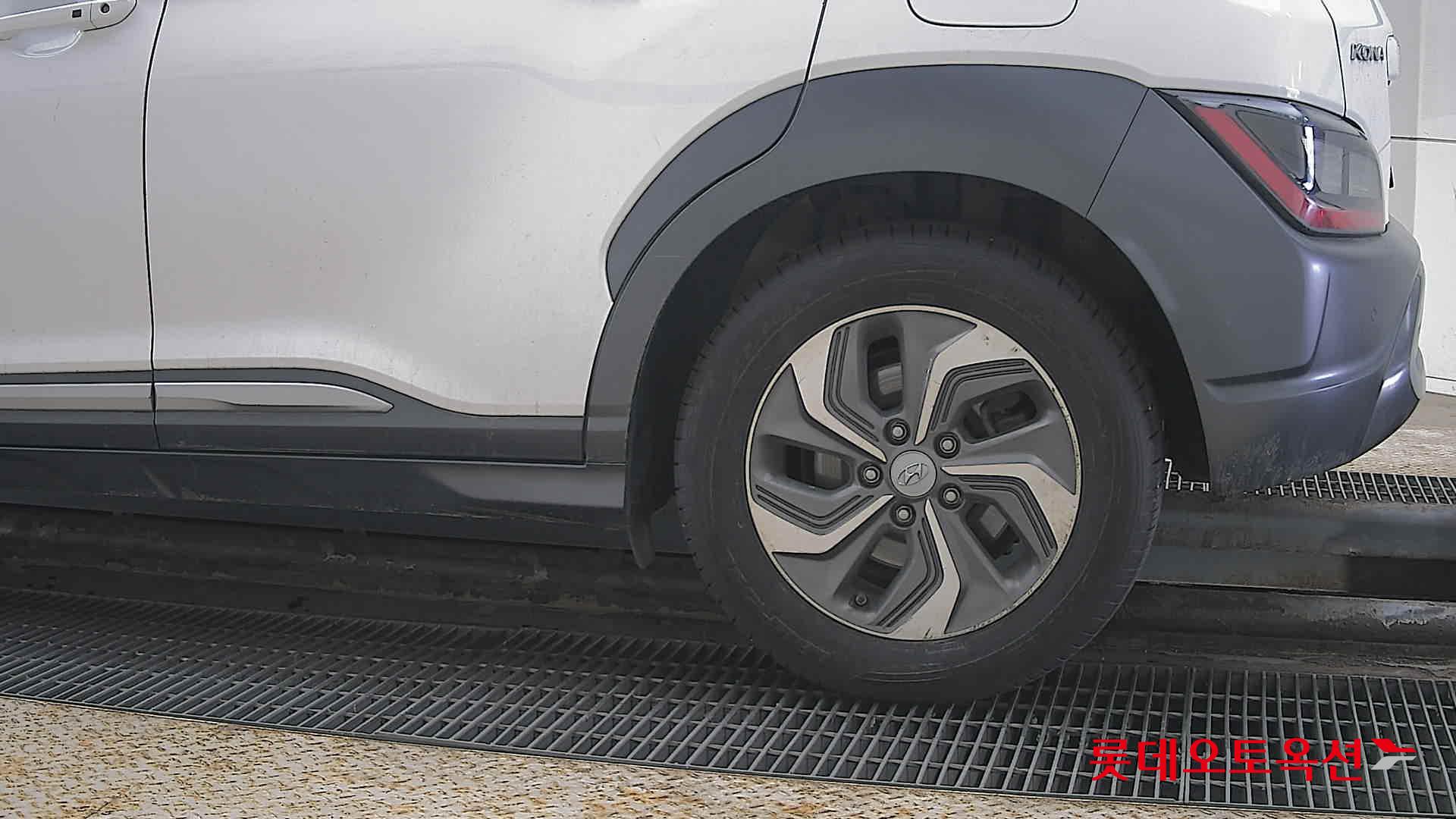 Hyundai Kona Hybrid id 3822833 из Кореи 22