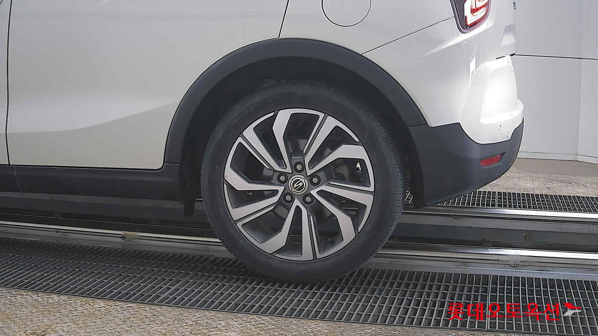 سانغ يونغ تيفولي