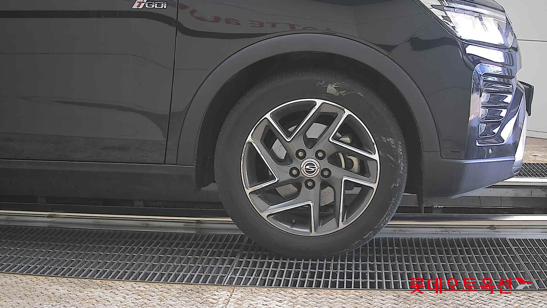 سانغ يونغ تيفولي