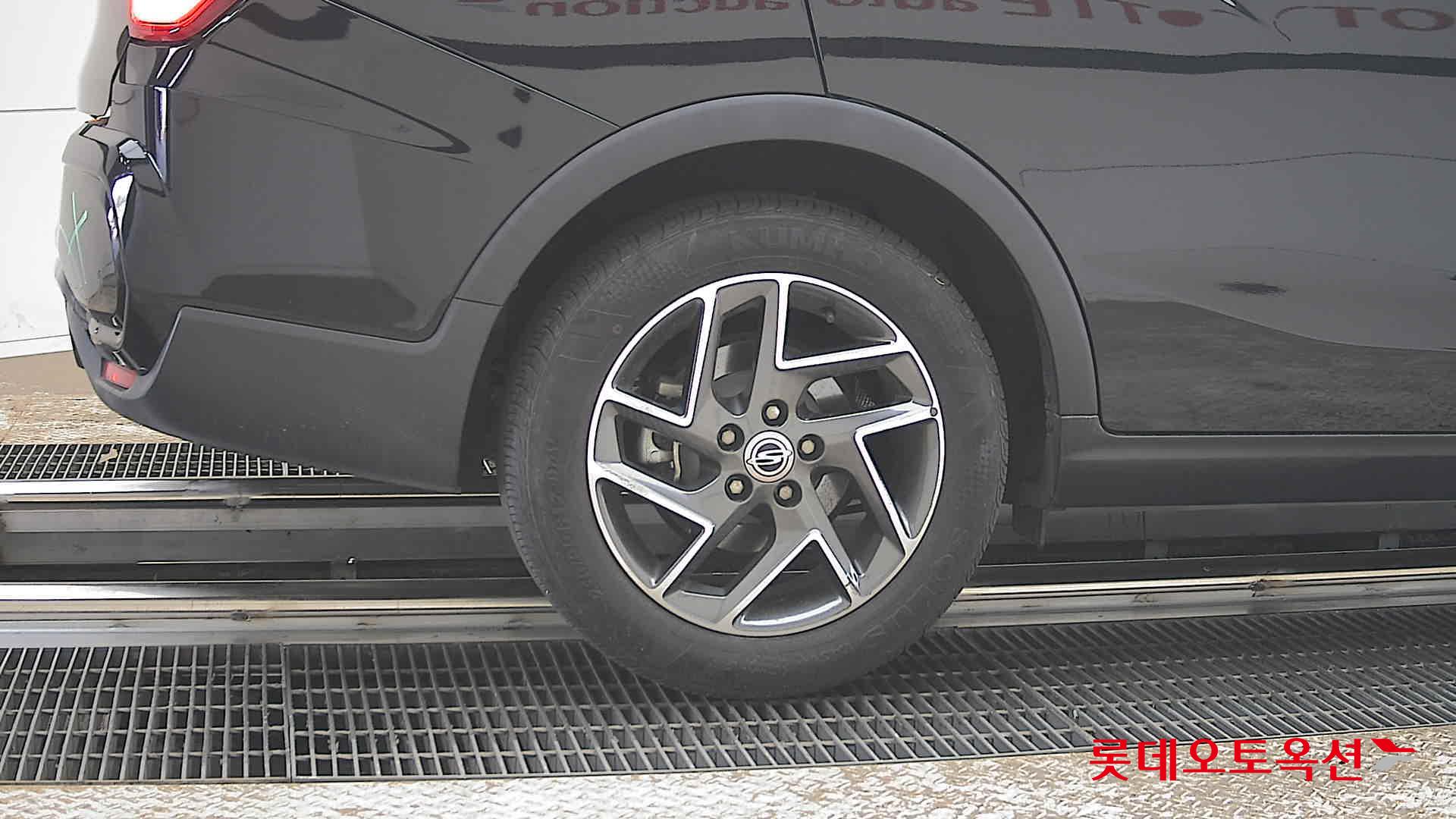 سانغ يونغ تيفولي