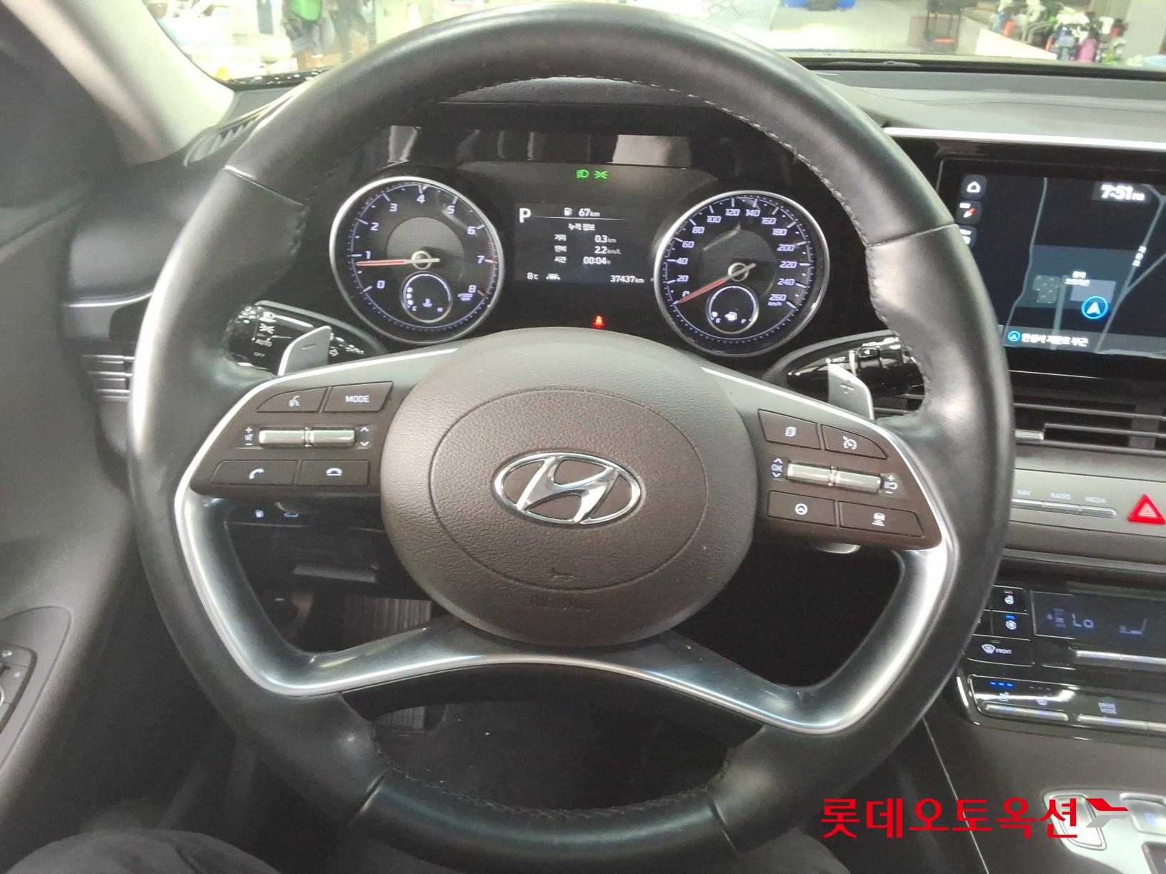 هيونداي جرانجر 2022 - صورة 30