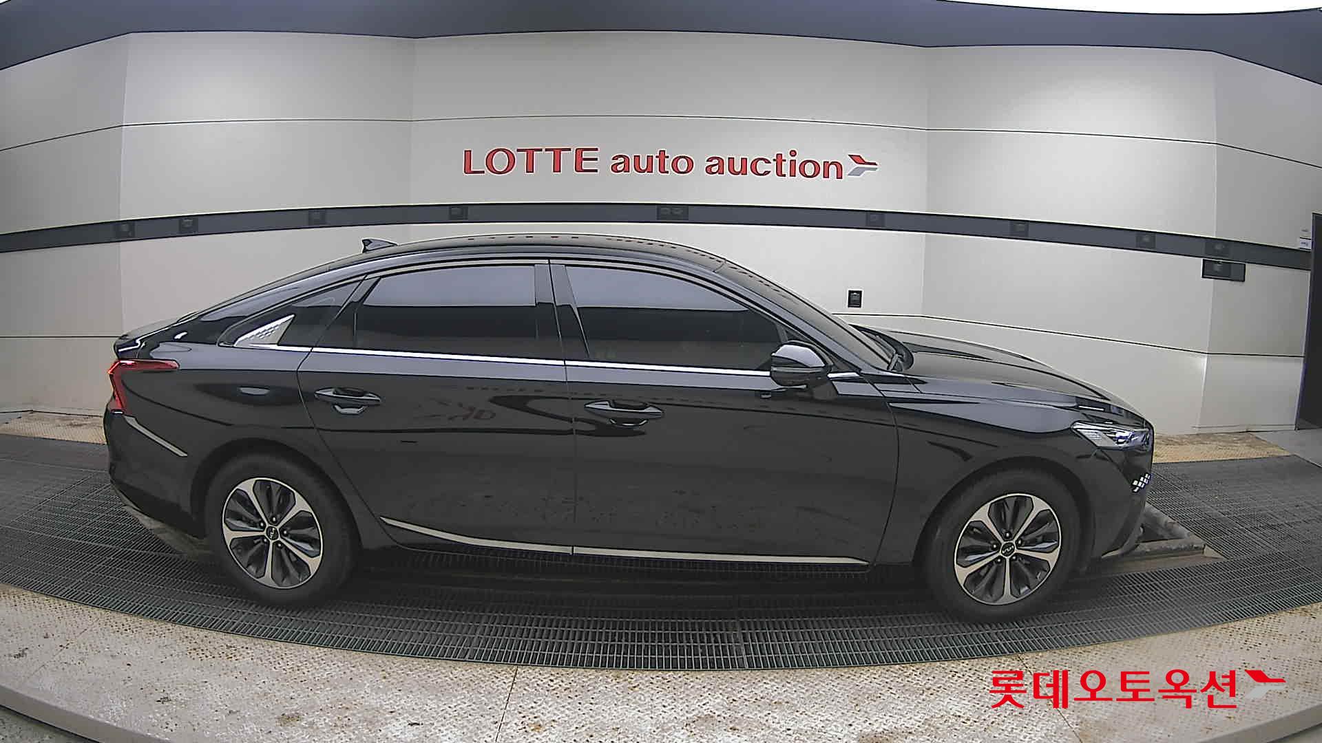 كيا K8 2022 - صورة 21