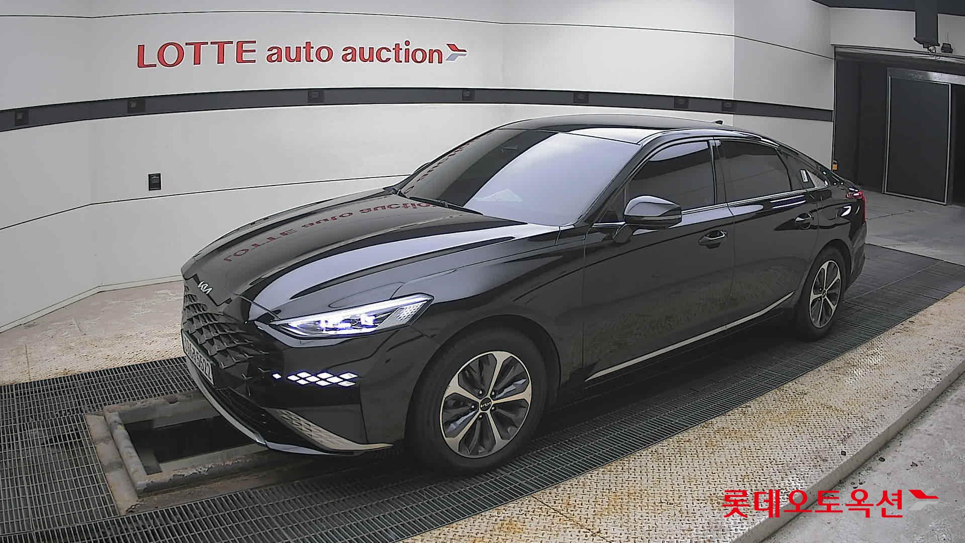 كيا K8 2022 - صورة 11