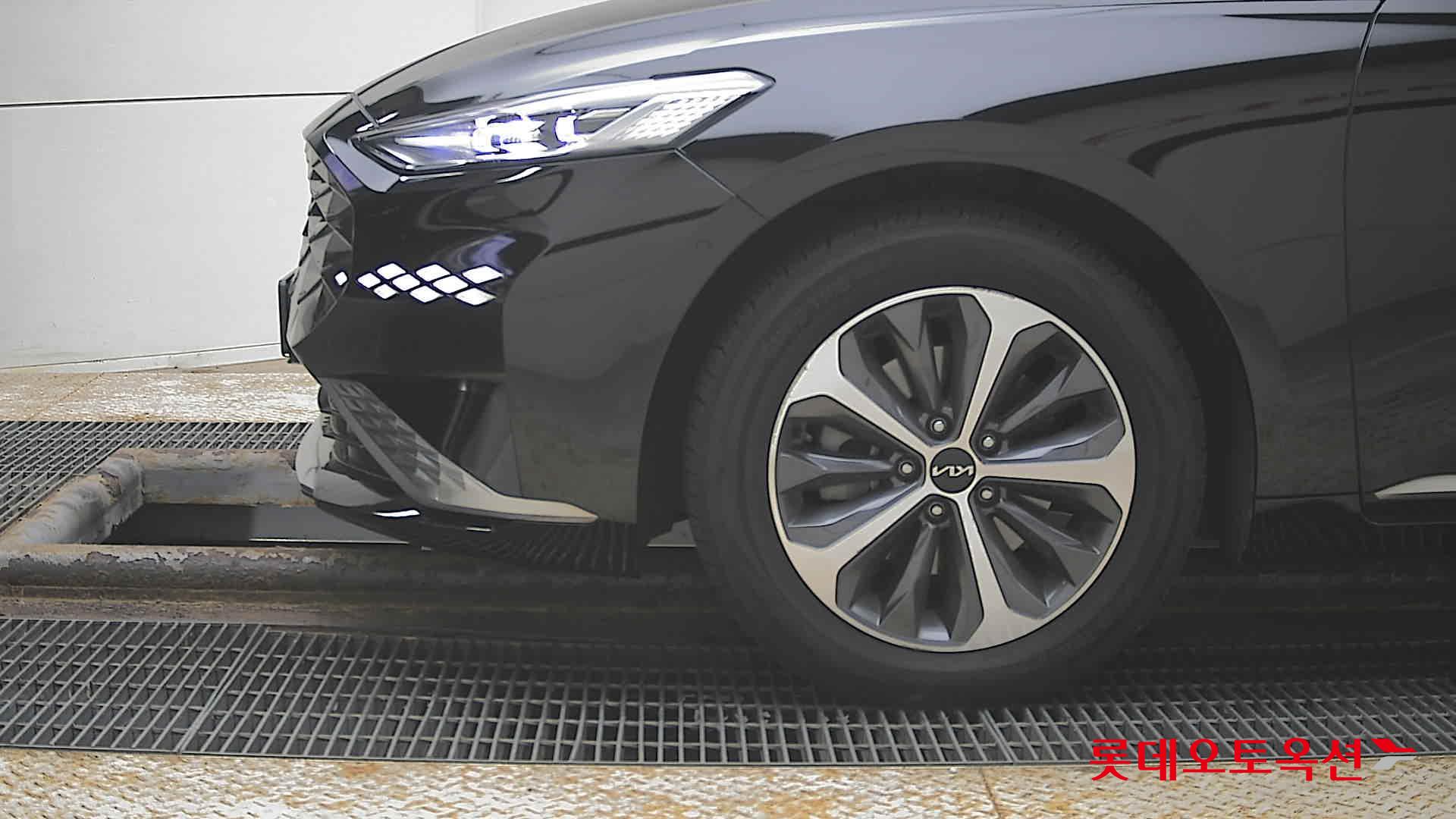 كيا K8 2022 - صورة 25